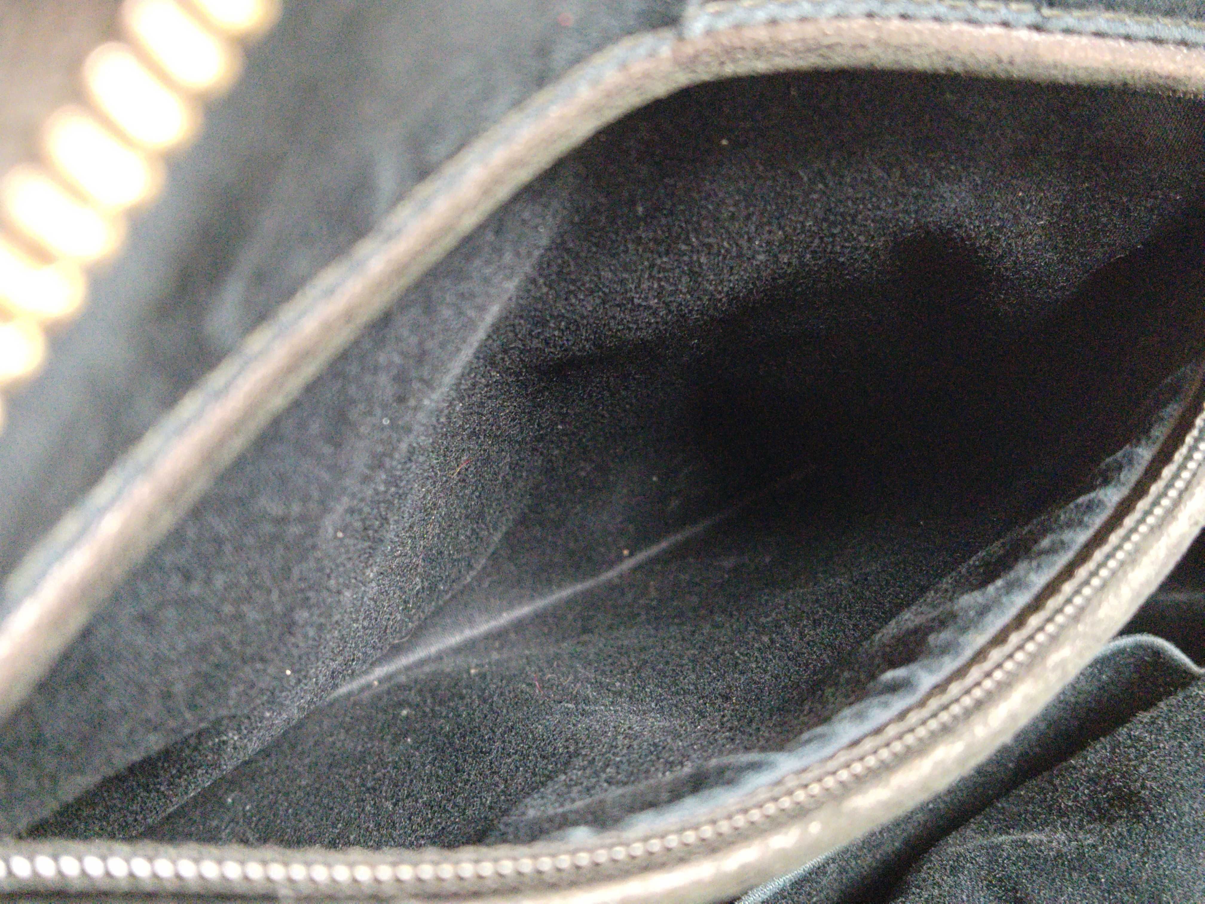 handbag, Yves Saint Laurent Muse handbag, leather, black handbag — view 13