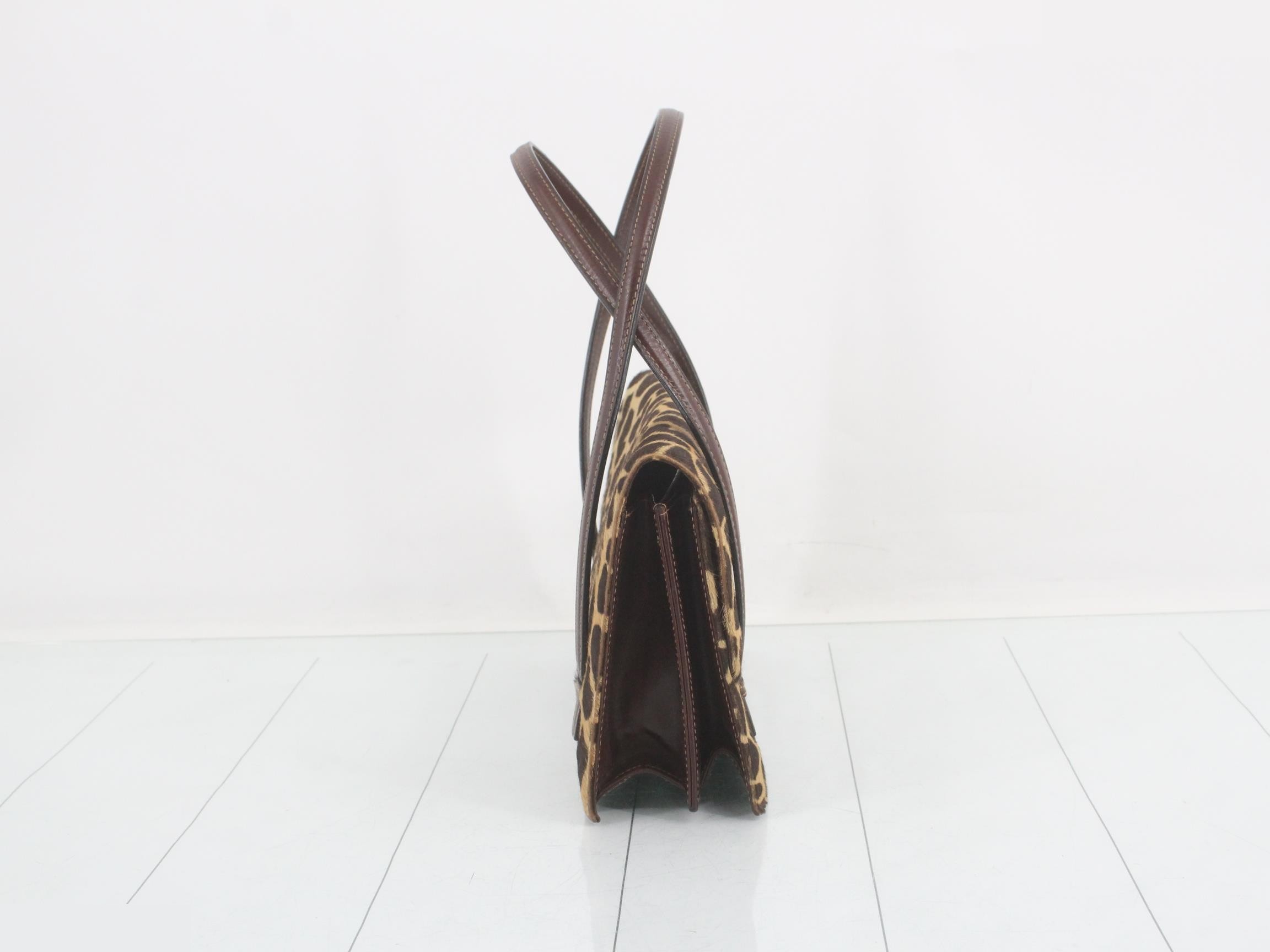 handbag — view 4