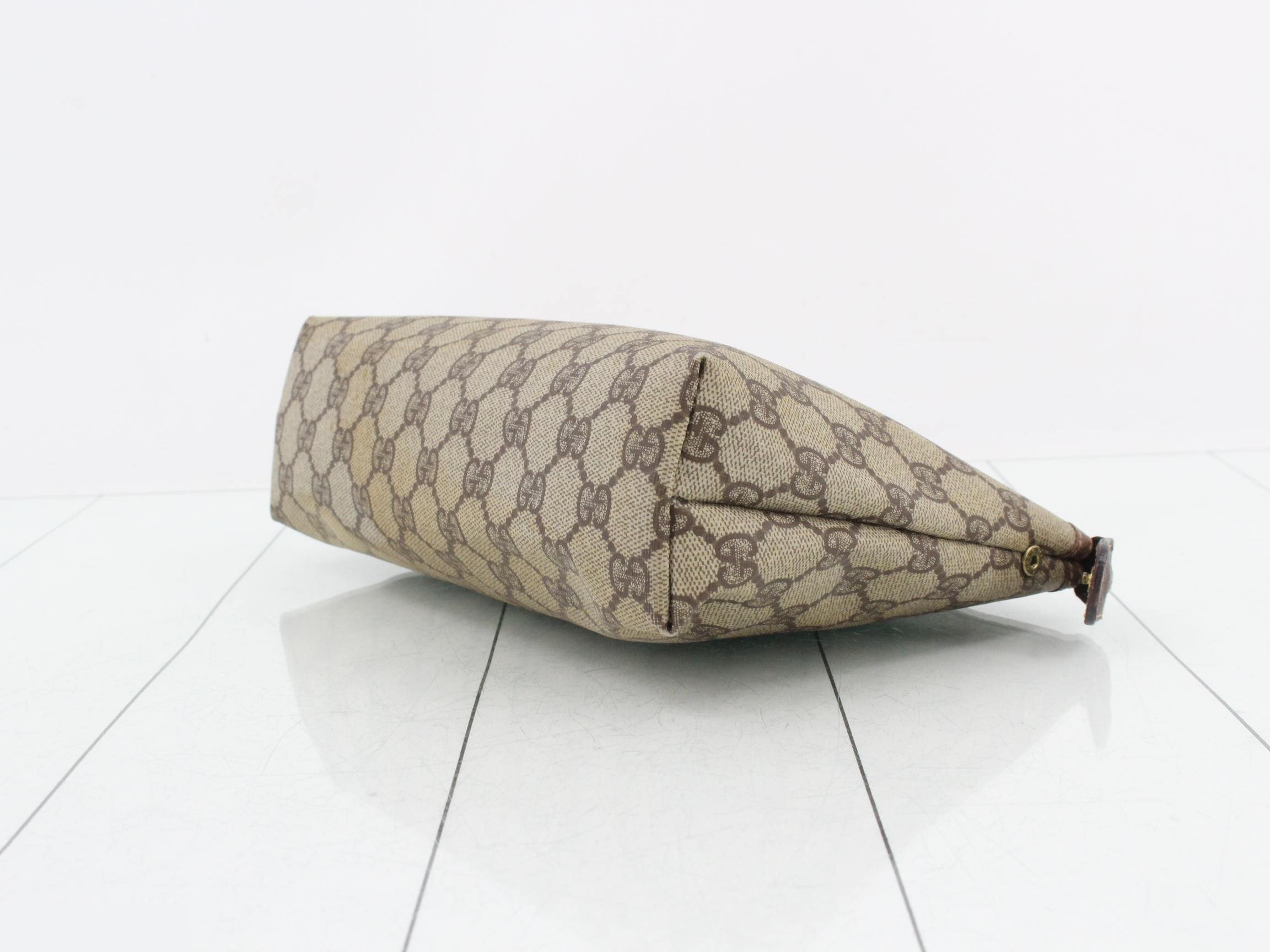 GG Supreme Clutch Bag — view 6