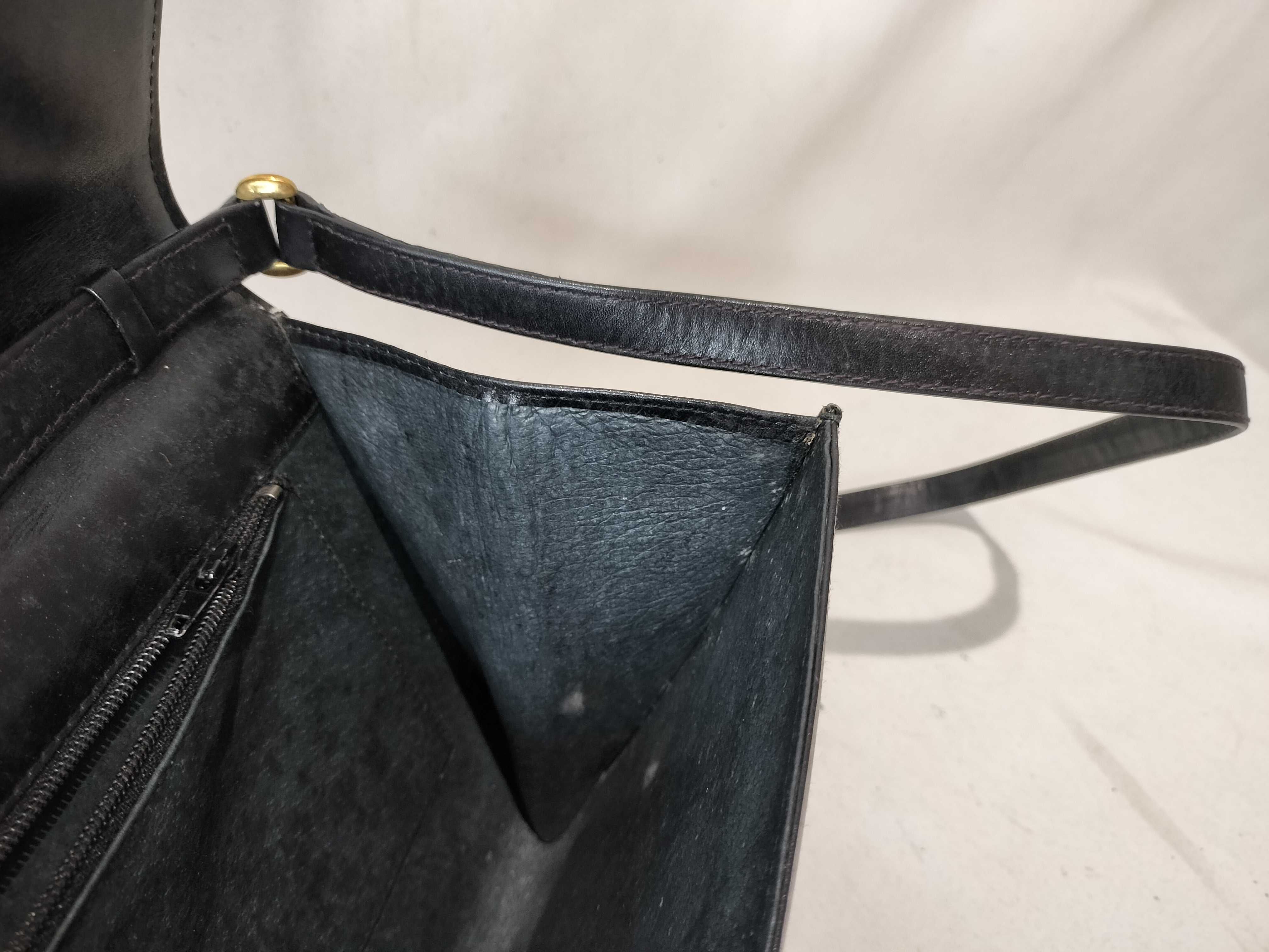 Interlocking G Shoulder Bag — view 13