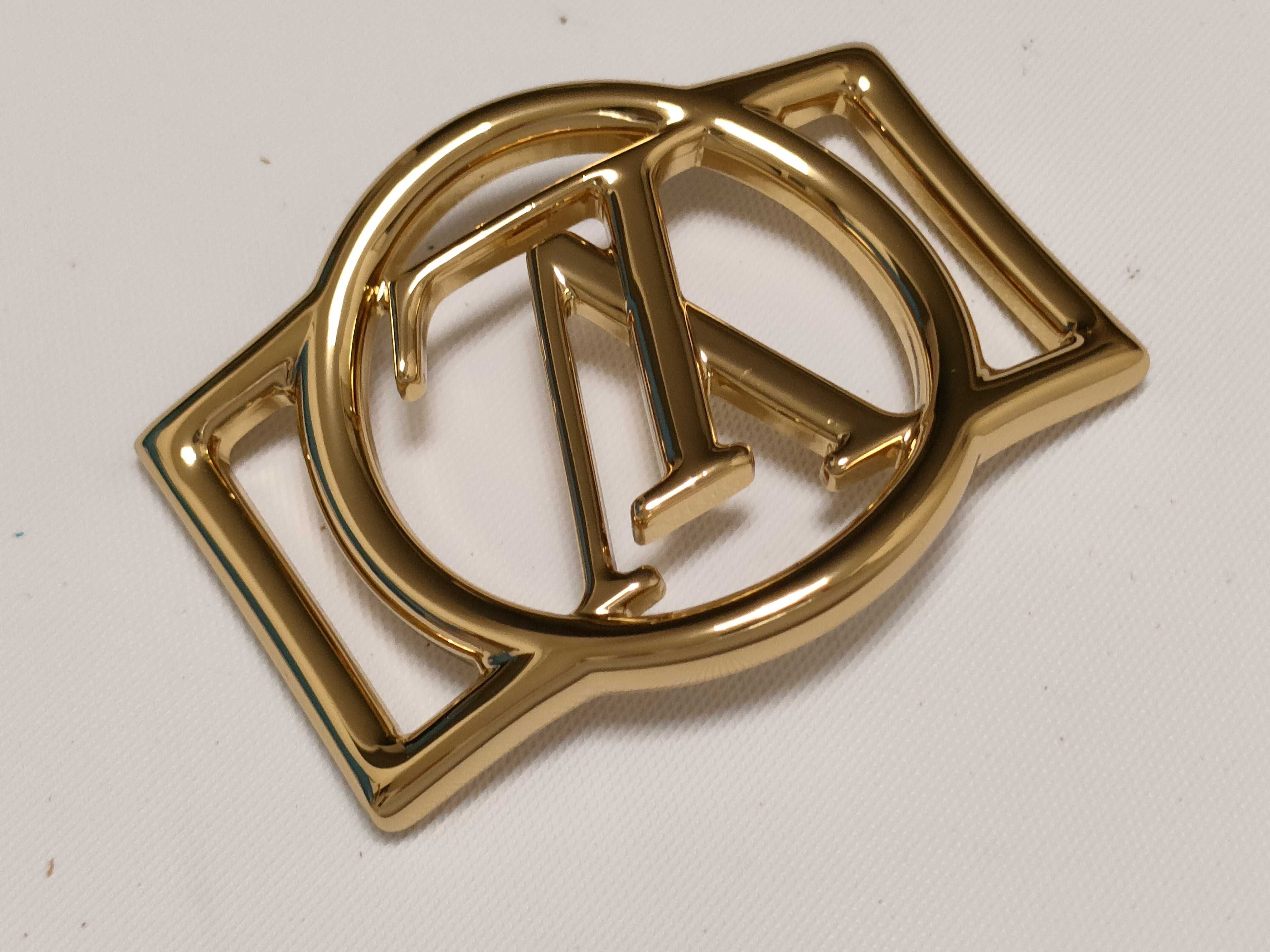 Accessories Louis Vuitton Etol Envy LV Scarf Ring Gold Color Other Accessories — view 9