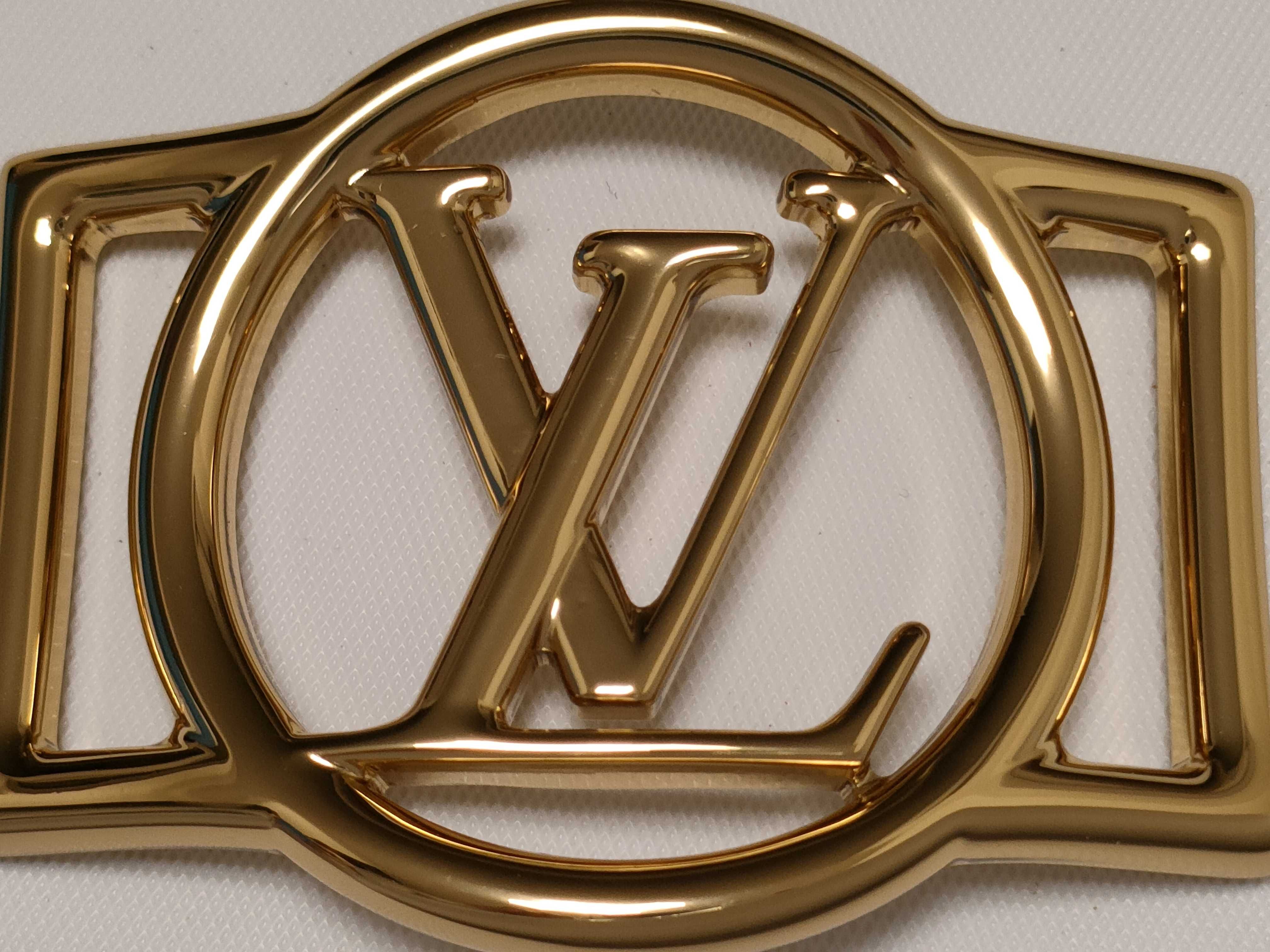 Accessories Louis Vuitton Etol Envy LV Scarf Ring Gold Color Other Accessories — view 10