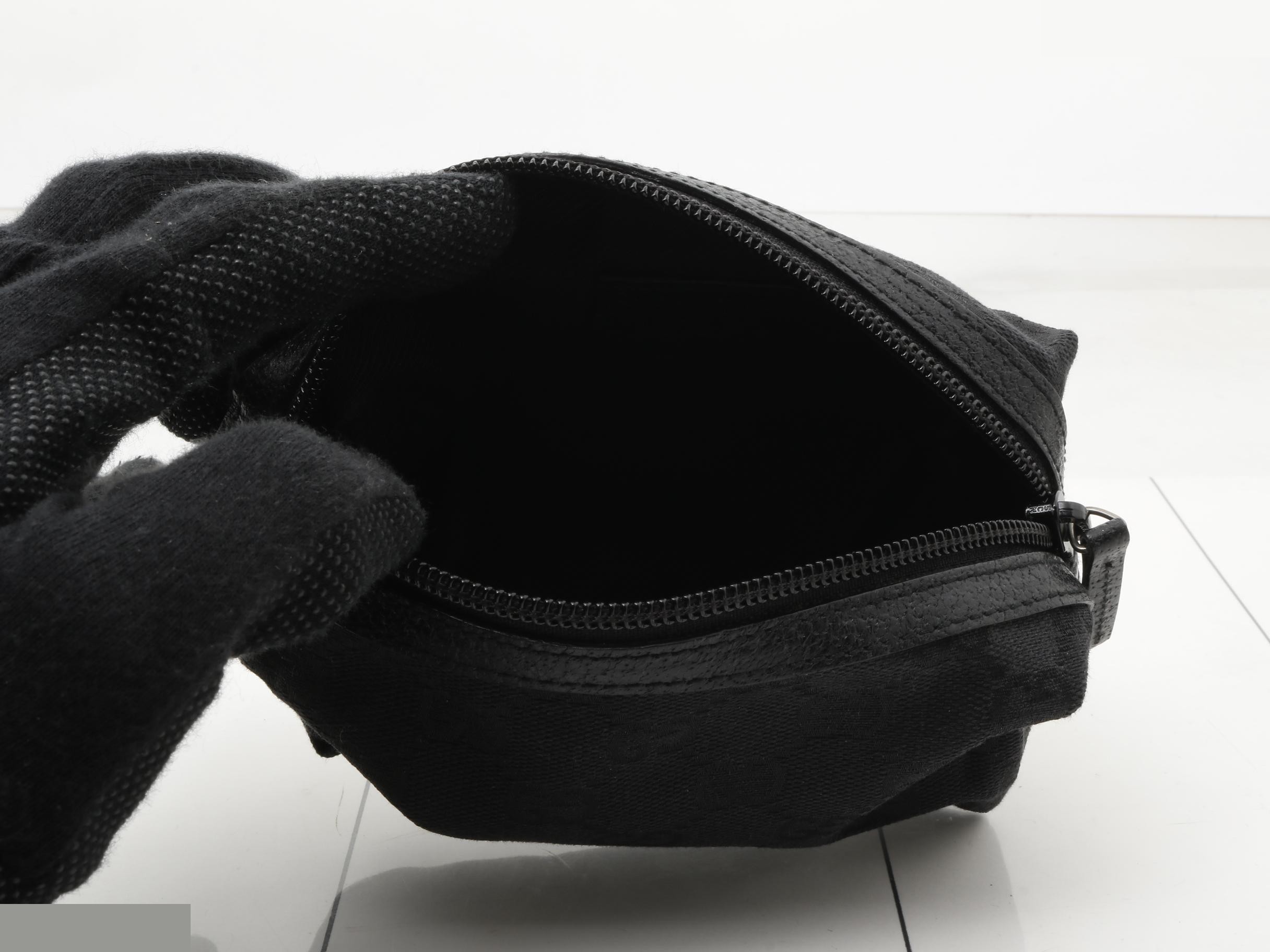 29596 GG Canvas Pouch, Canvas, Black — view 4