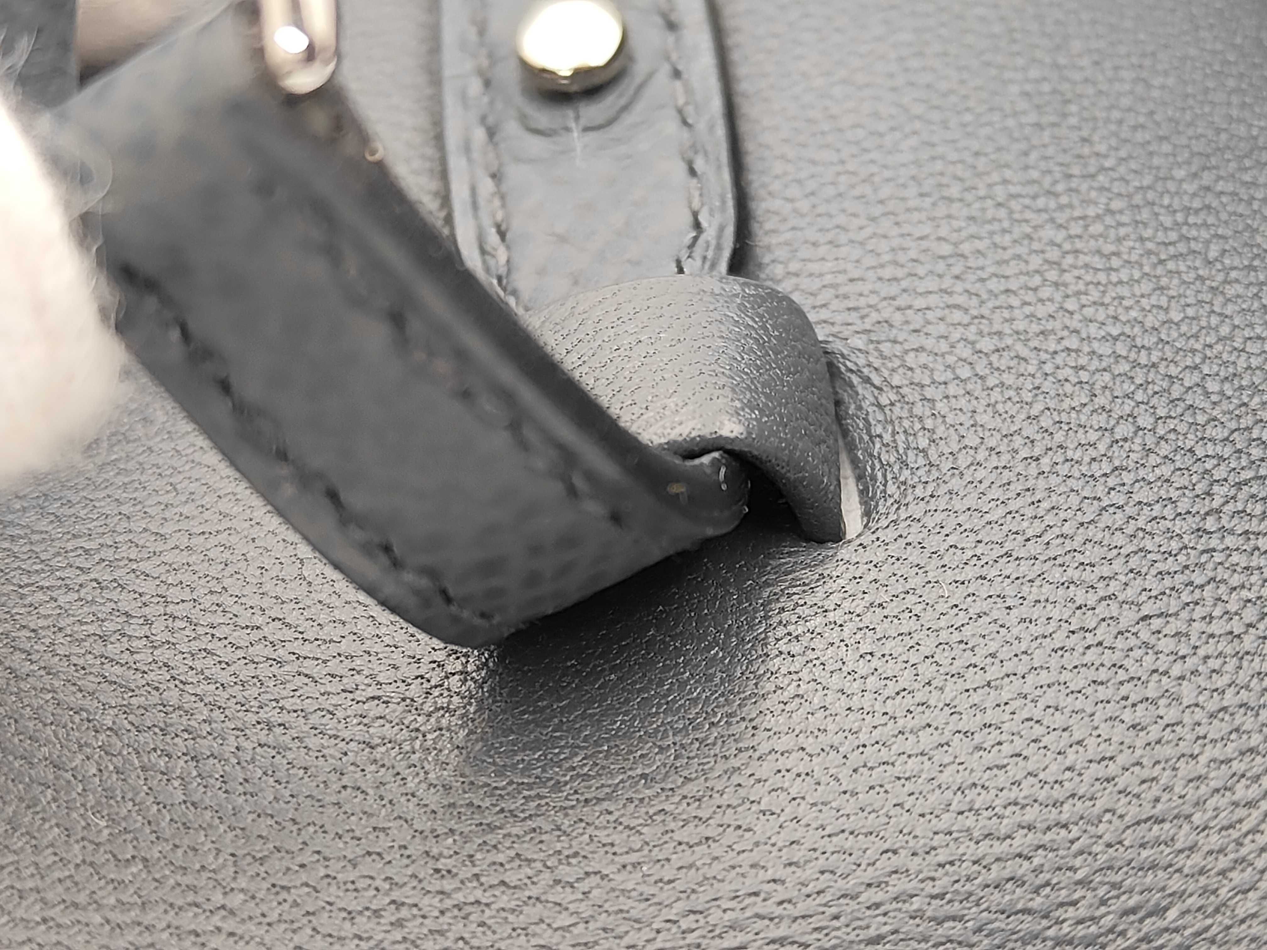 Constance To Go Epsom Leather Shoulder Bag with Silver Hardware (W Stamp) — view 7
