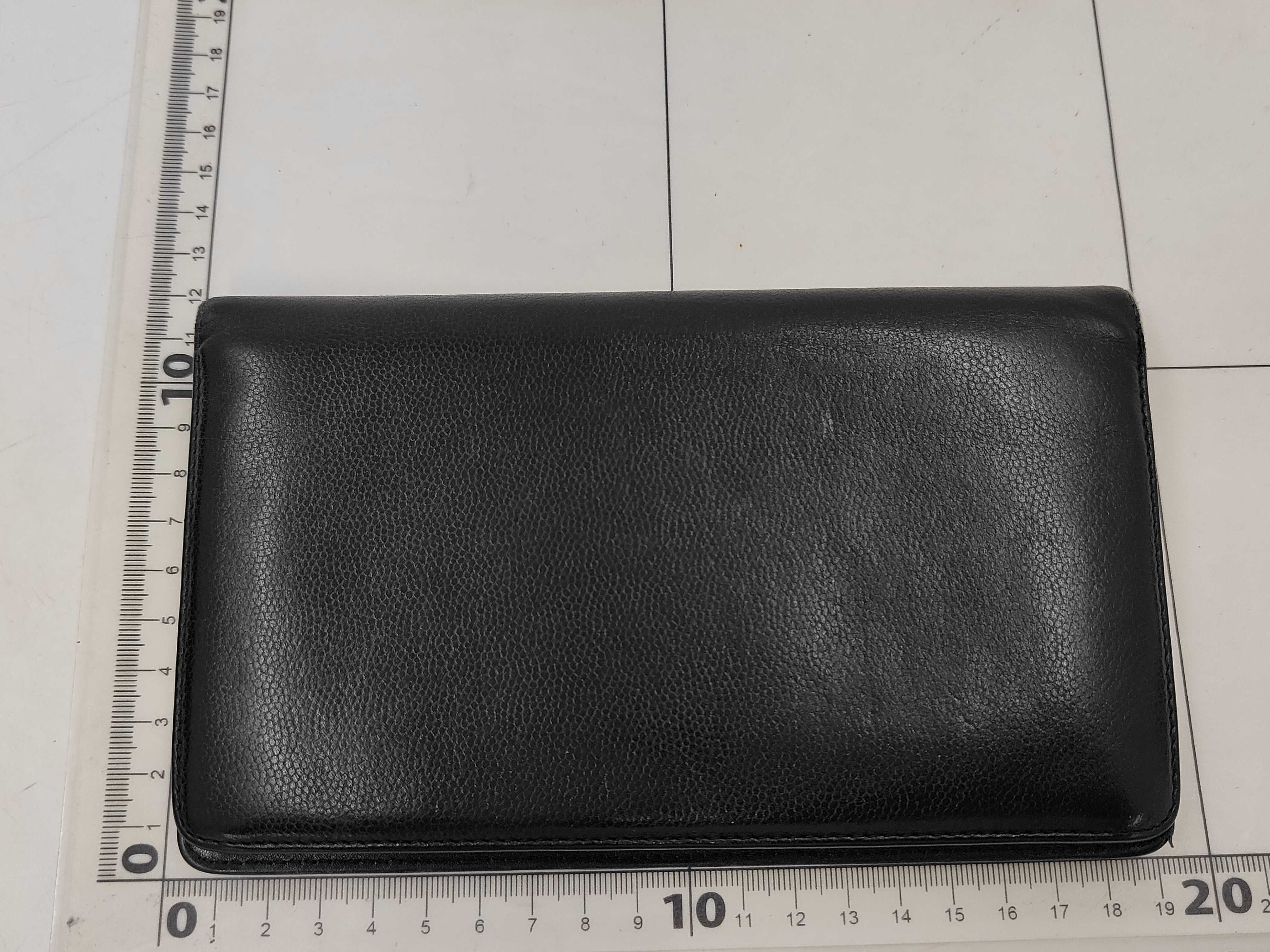 wallet — view 2