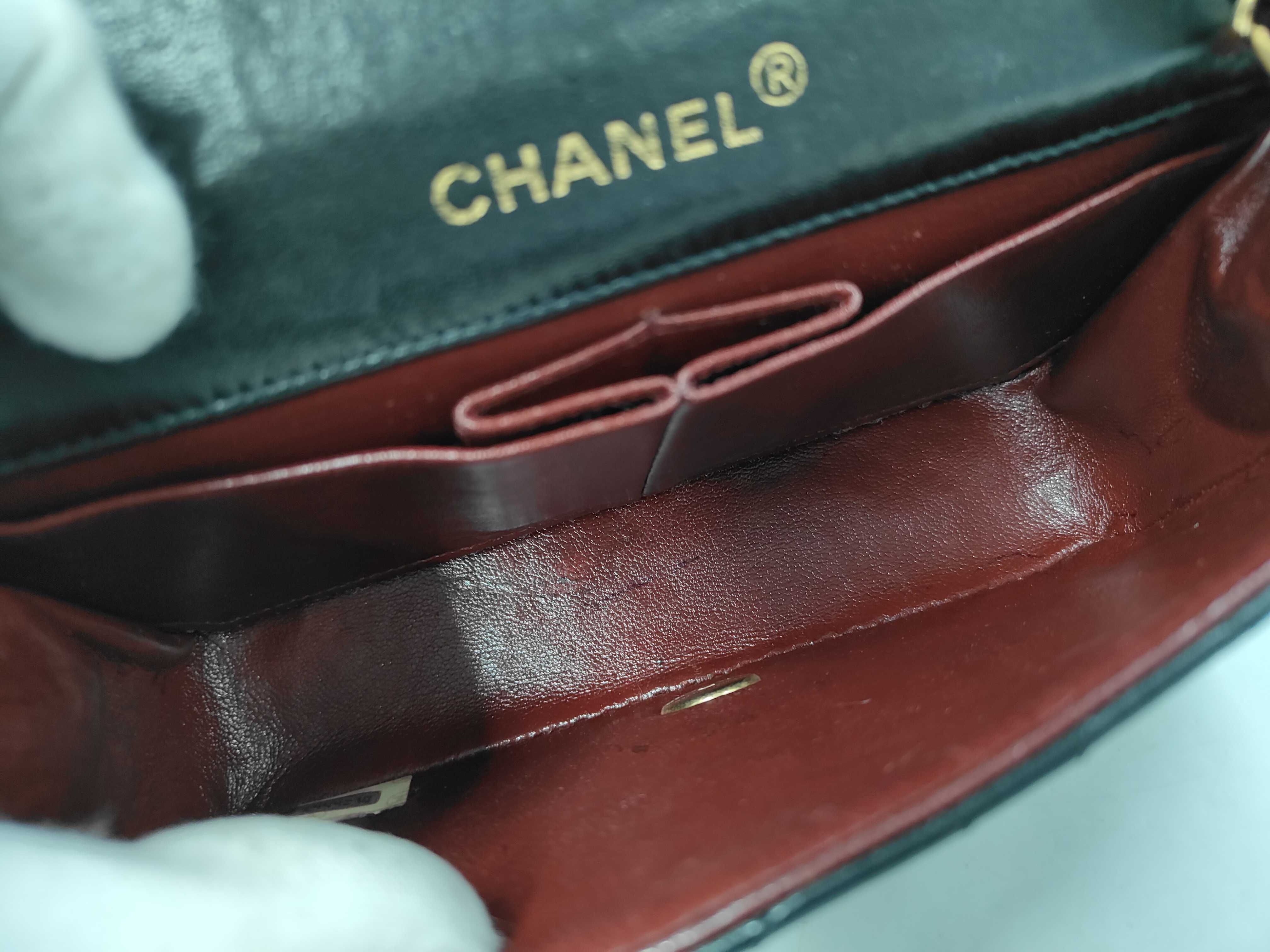 Matelassé Full Flap Chain Shoulder Bag (No. 1) — view 9