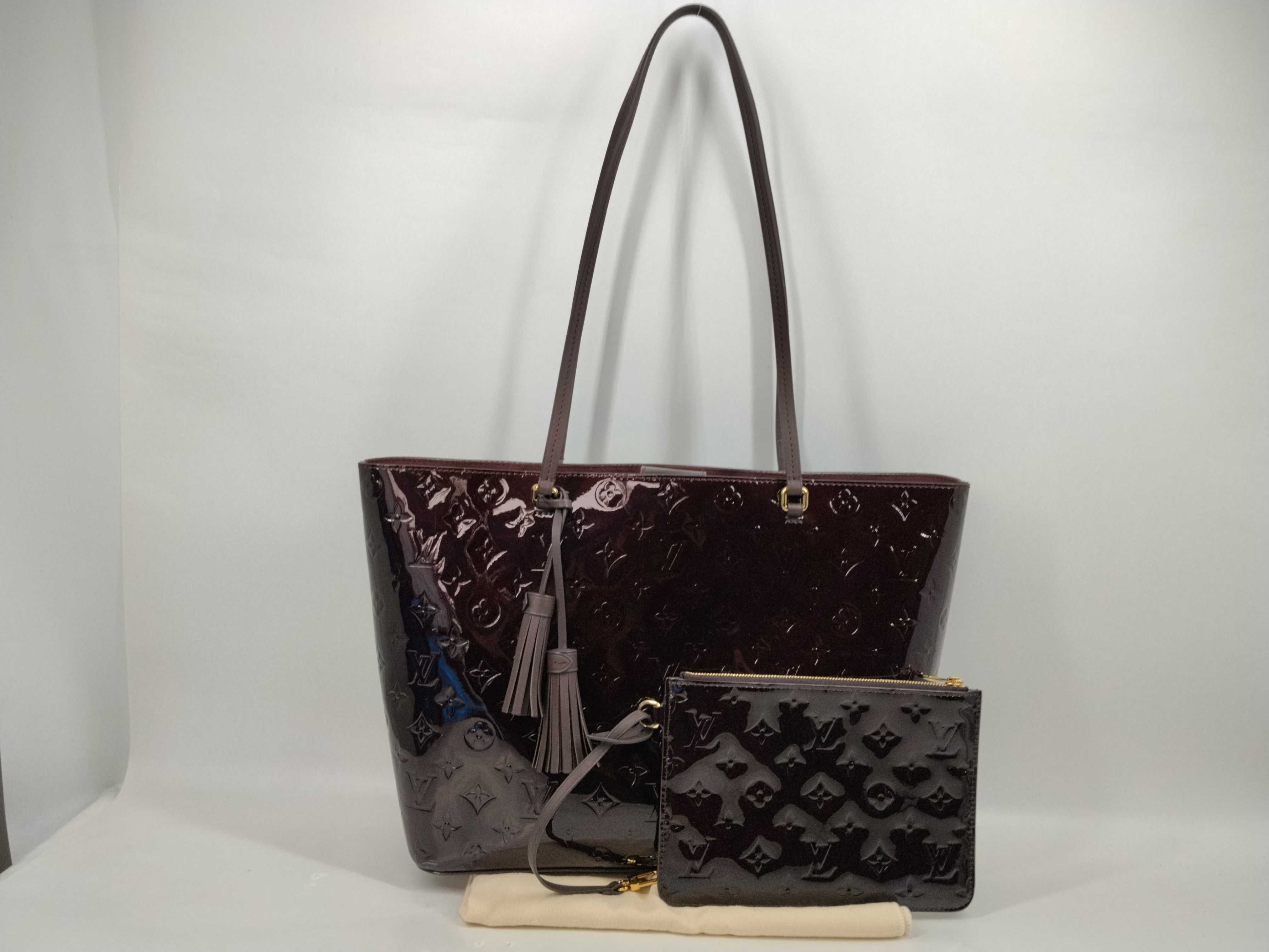 Vernis M90475 Long Beach MM Amarante Tote Bag