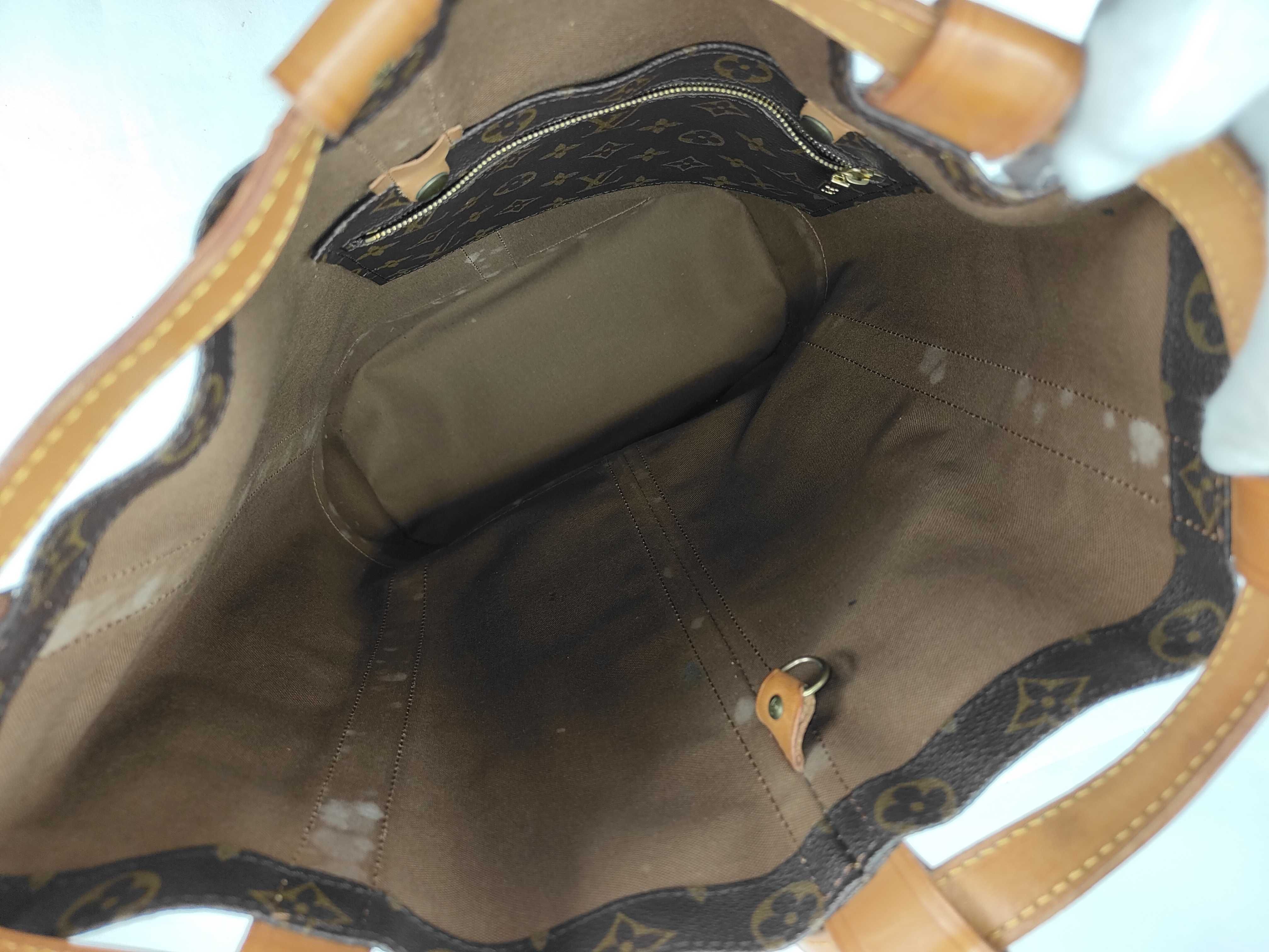 Monogram M42244 Monogram Randonee GM Shoulder Bag — view 9