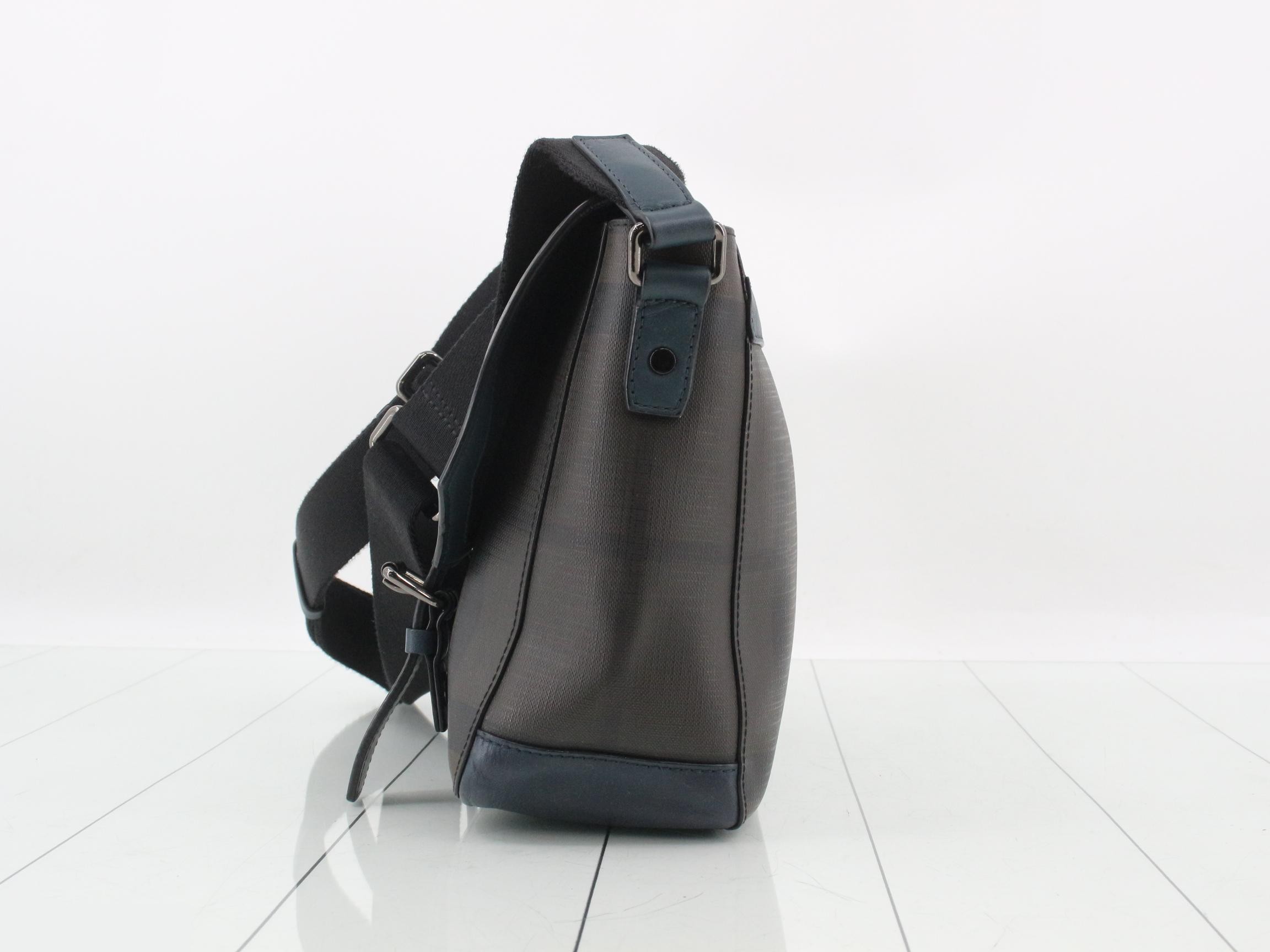 Smoked check pattern messenger bag — view 3