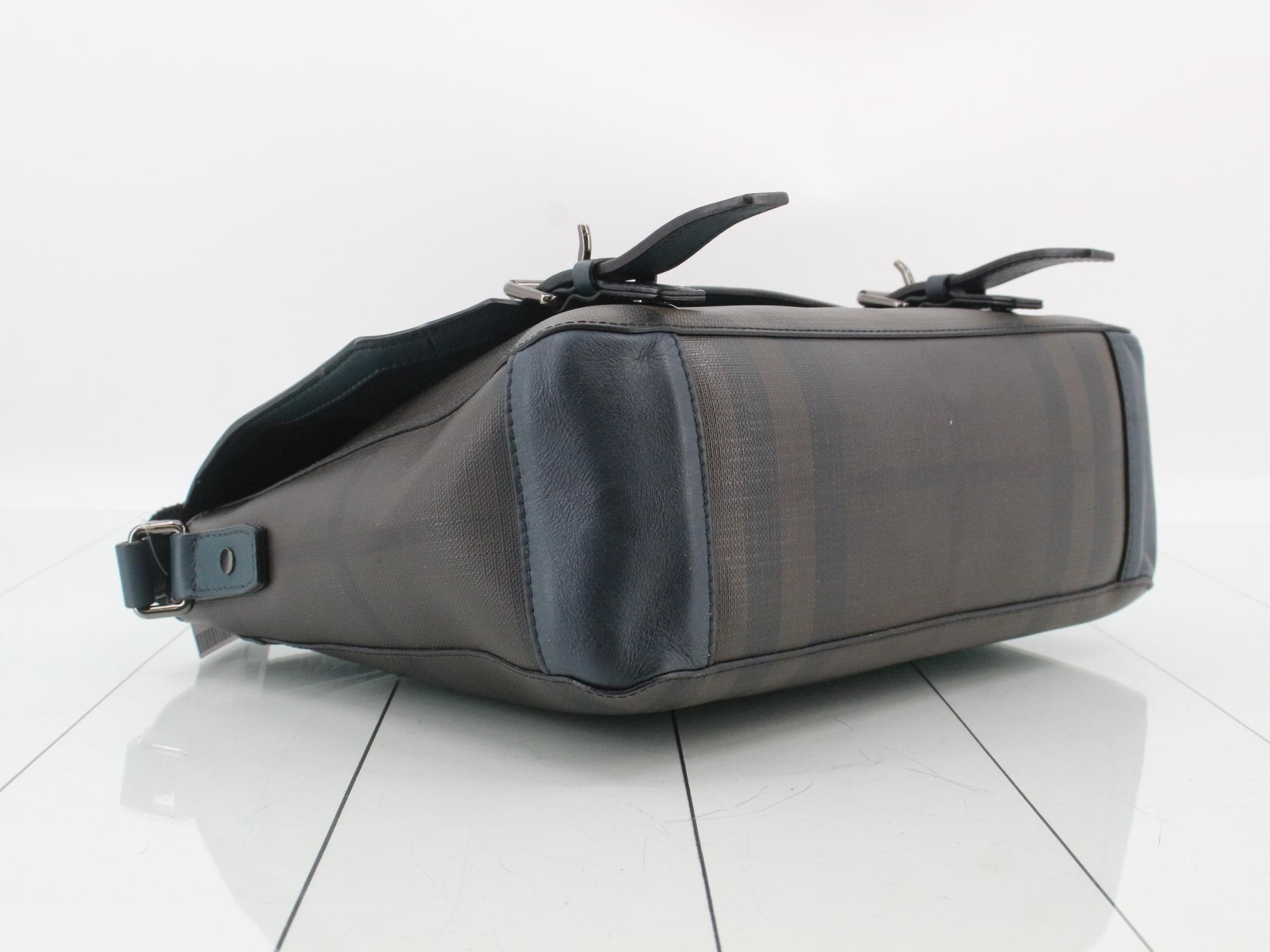 Smoked check pattern messenger bag — view 5
