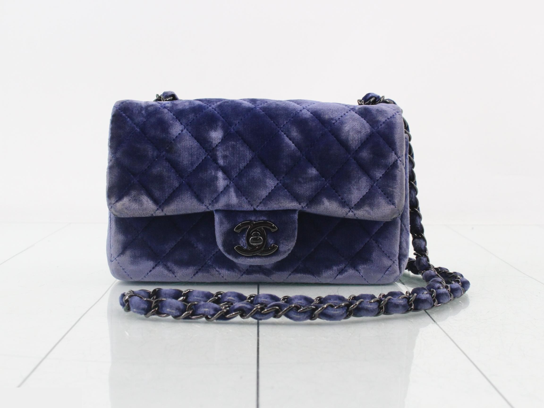 Chain shoulder bag, single flap, velour