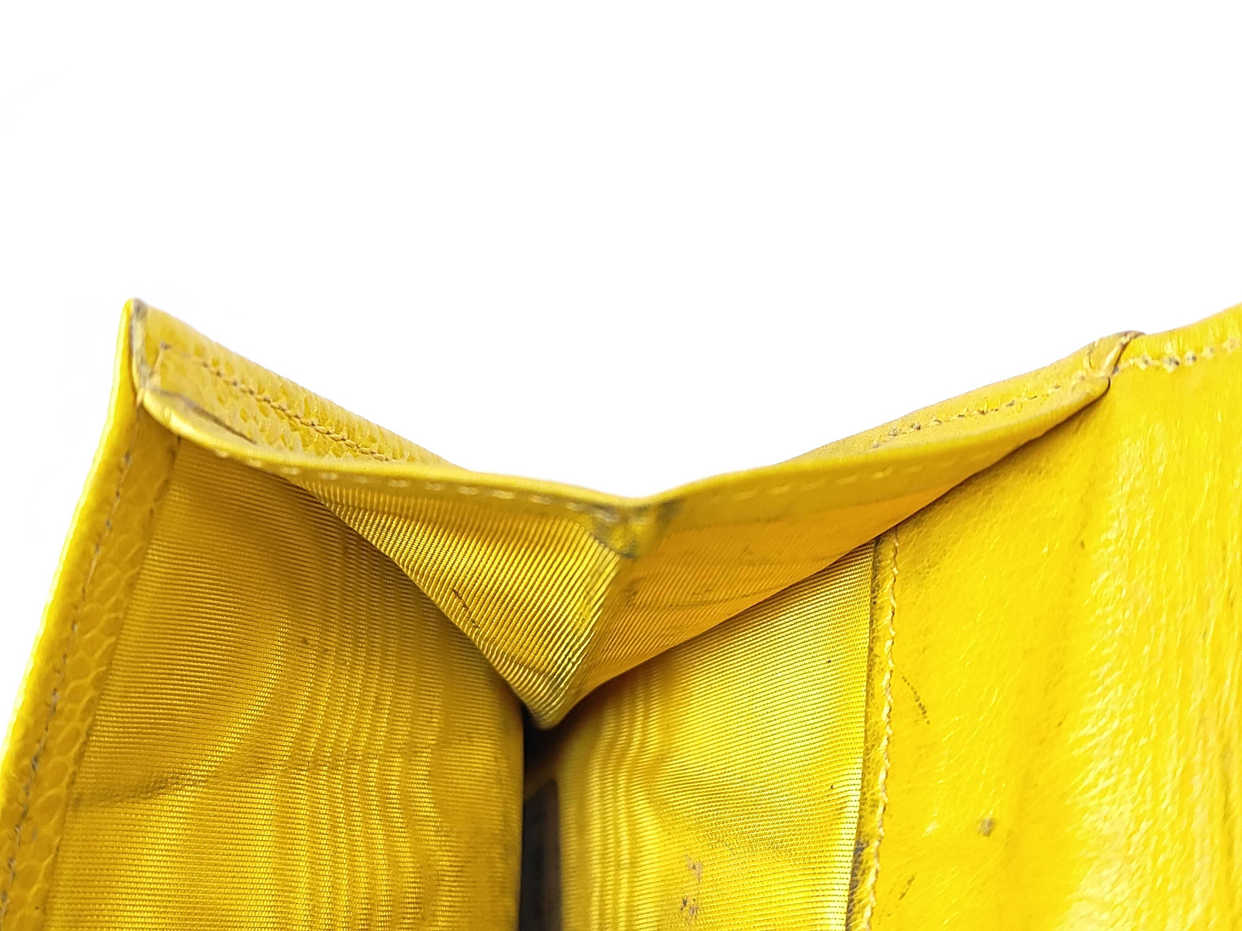 Caviar Skin Large Coco Double Snap Bi-fold Wallet Yellow — view 14