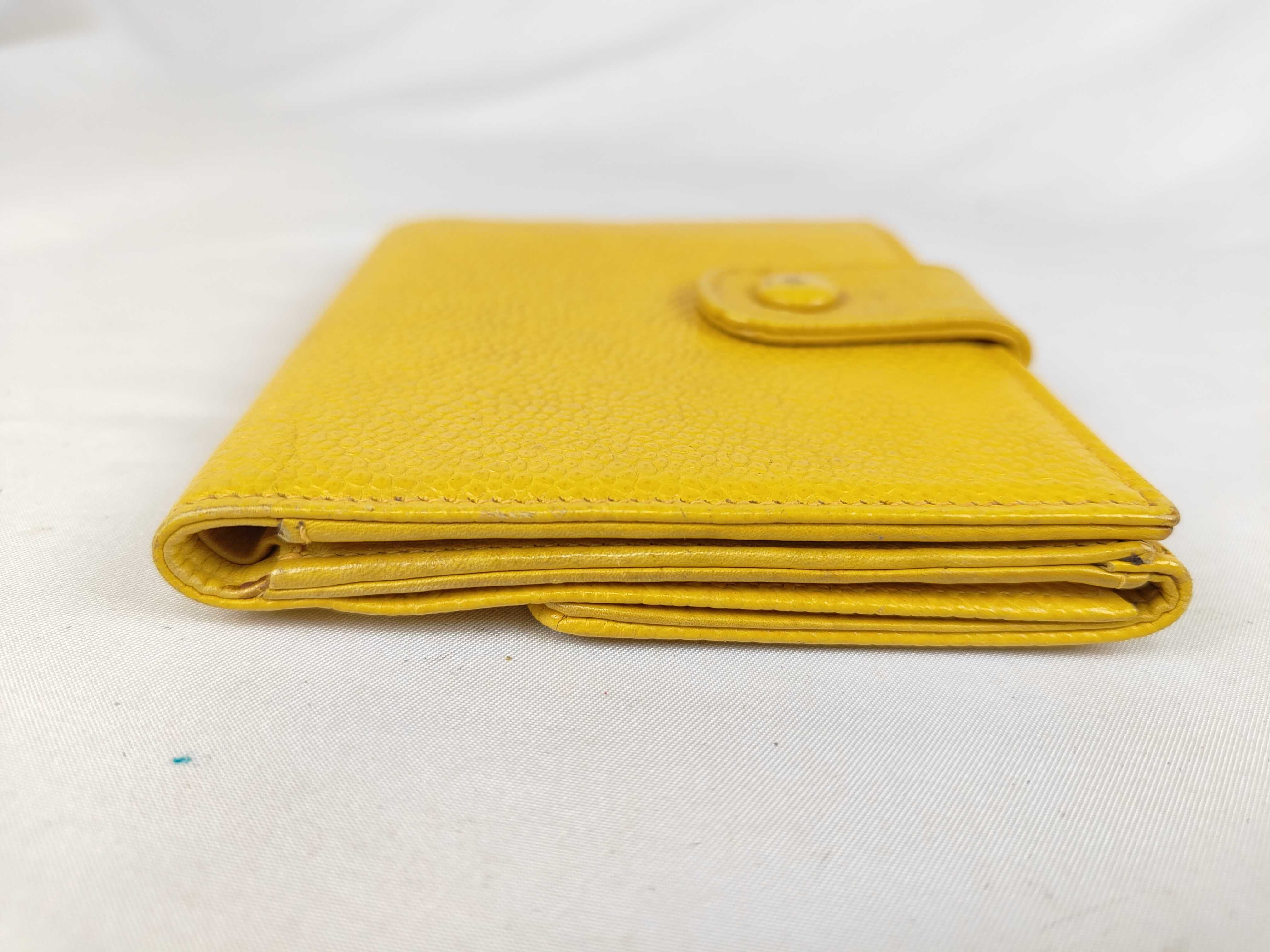 Caviar Skin Large Coco Double Snap Bi-fold Wallet Yellow — view 4