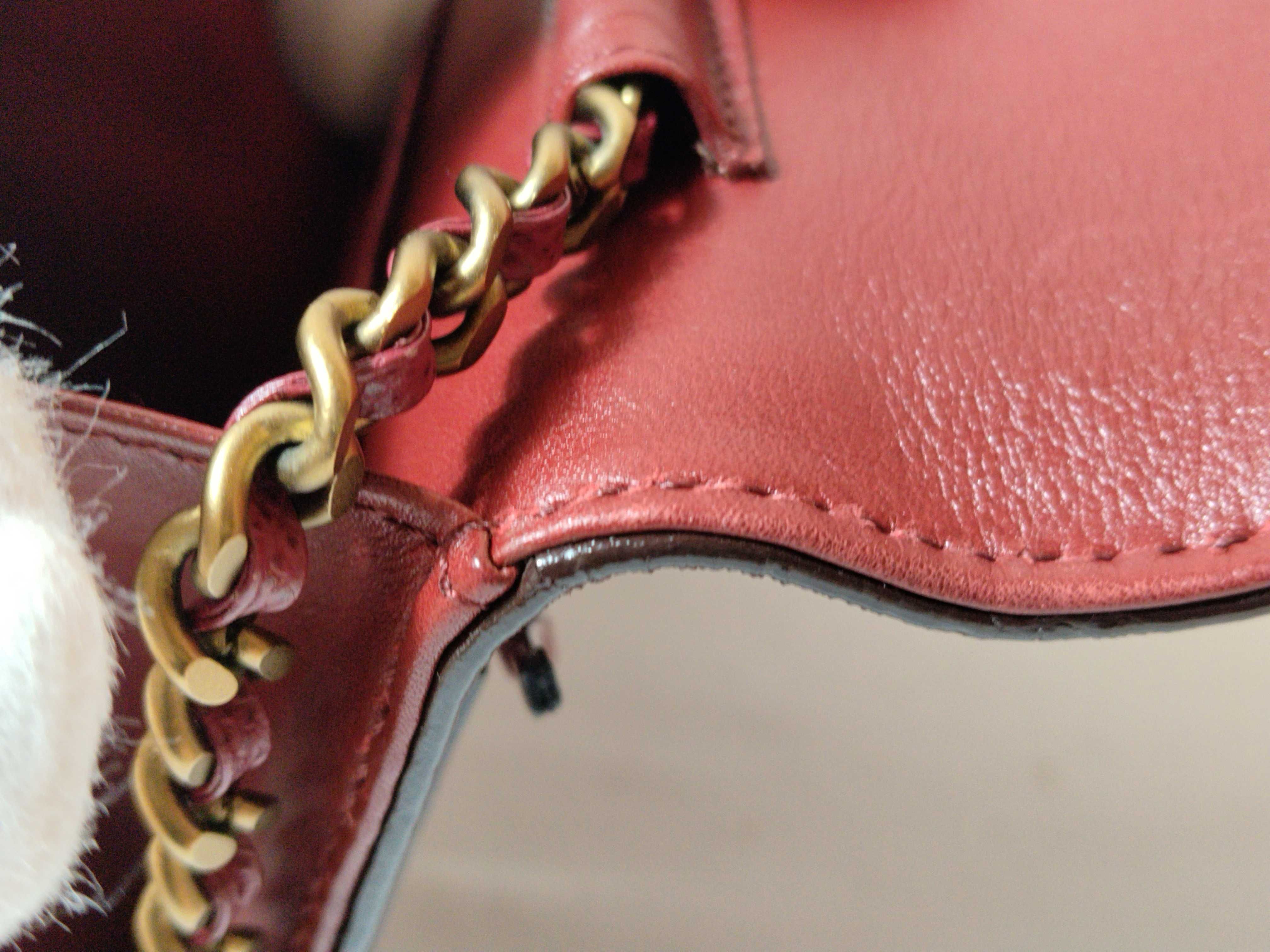 Coco Mark Chain Shoulder Bag, Bordeaux Shoulder Bag — view 10