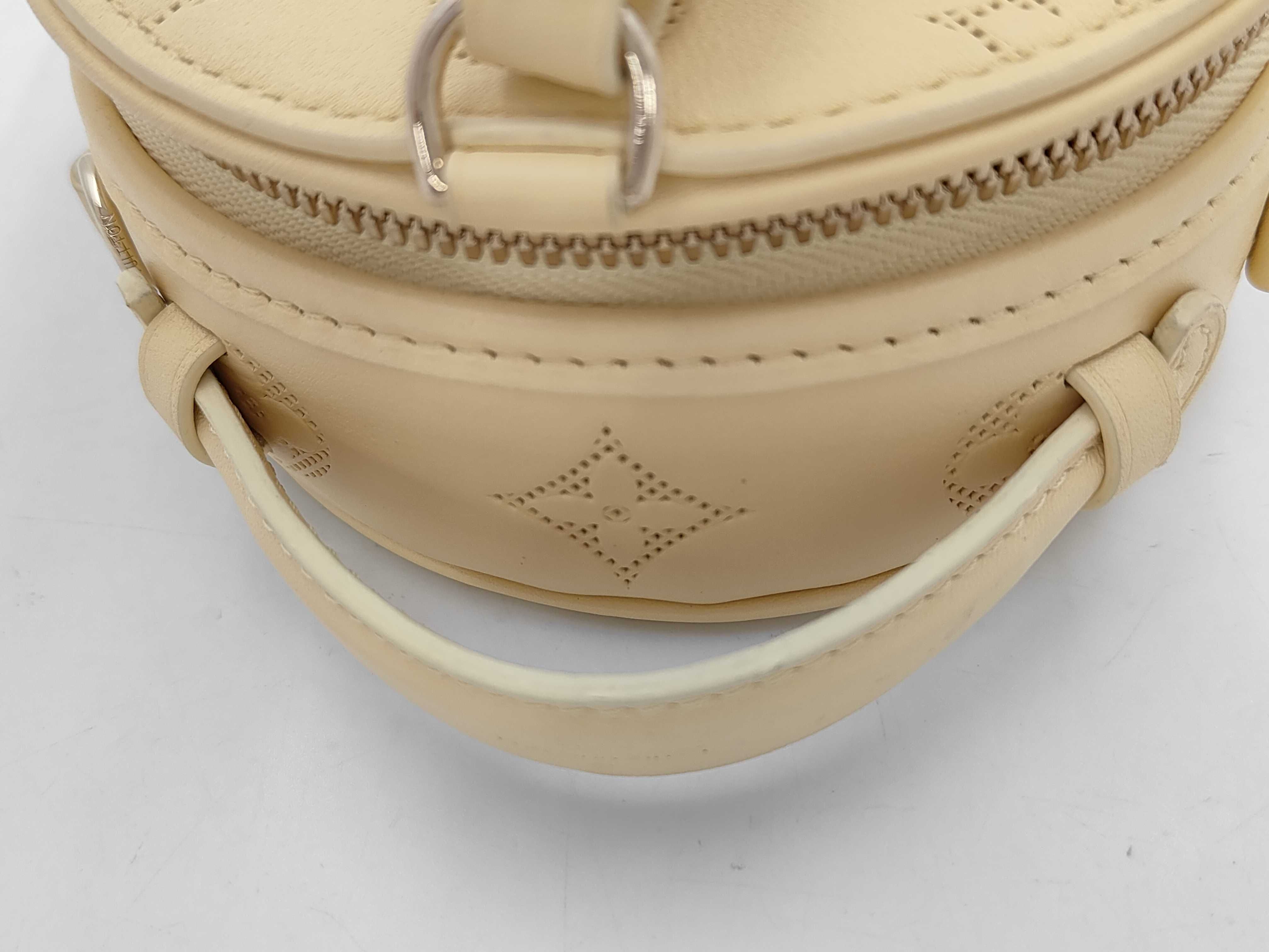 M11294 Mini Boite Chapeau Shoulder Bag — view 5