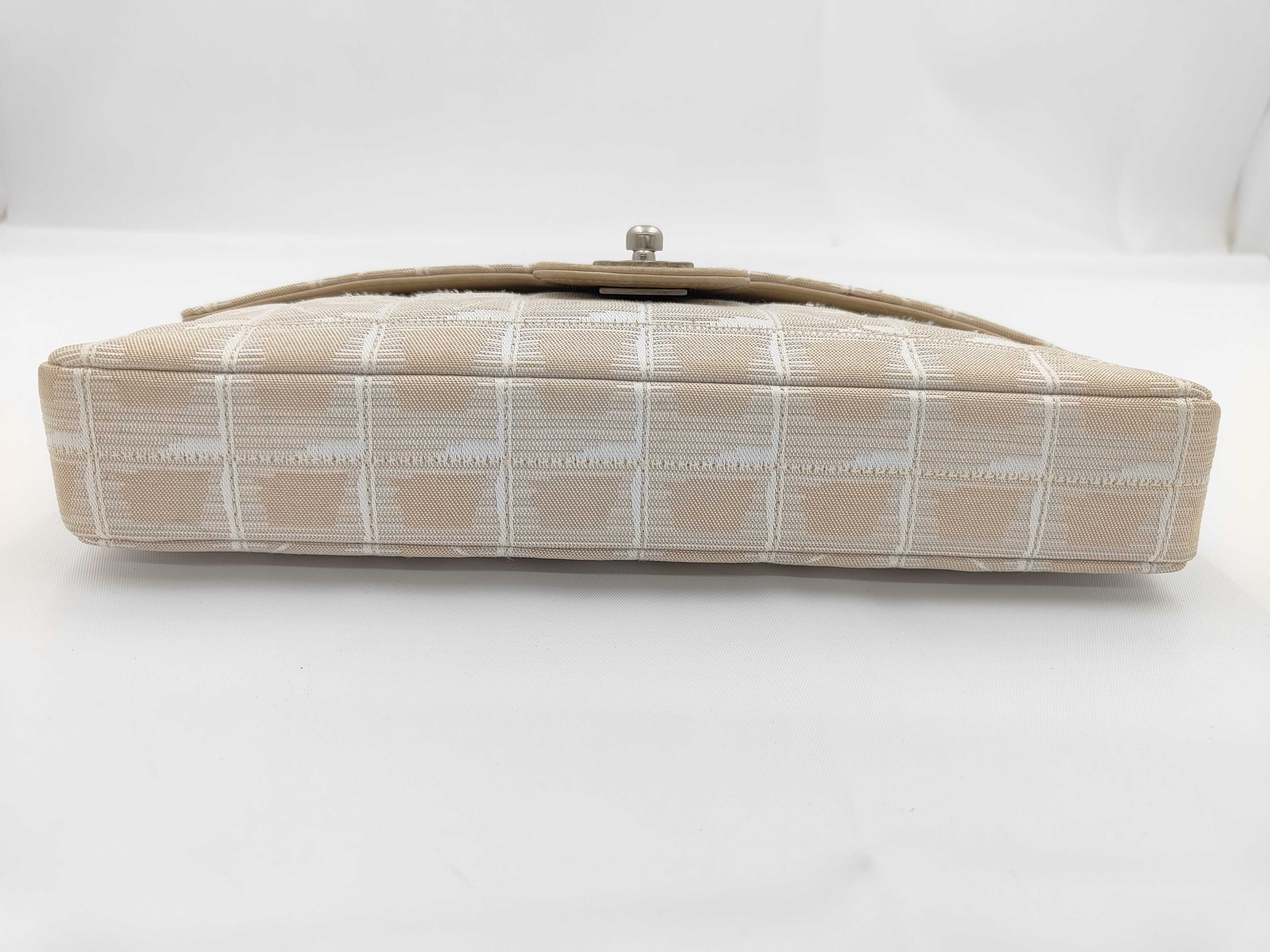 New Travel Line Chain Shoulder Bag, Beige, with Authenticity Card and Seal, 7435649 — view 5