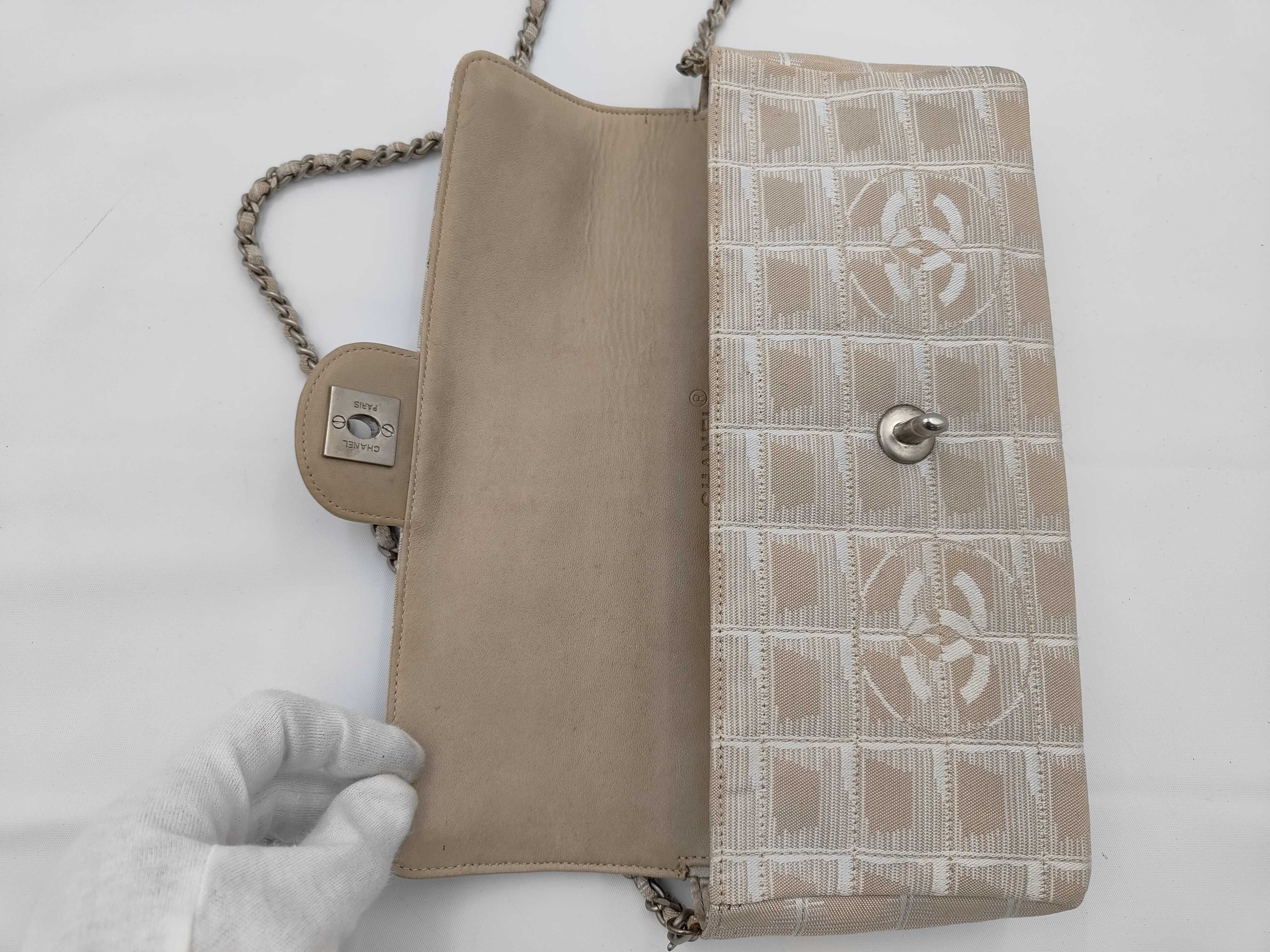 New Travel Line Chain Shoulder Bag, Beige, with Authenticity Card and Seal, 7435649 — view 7