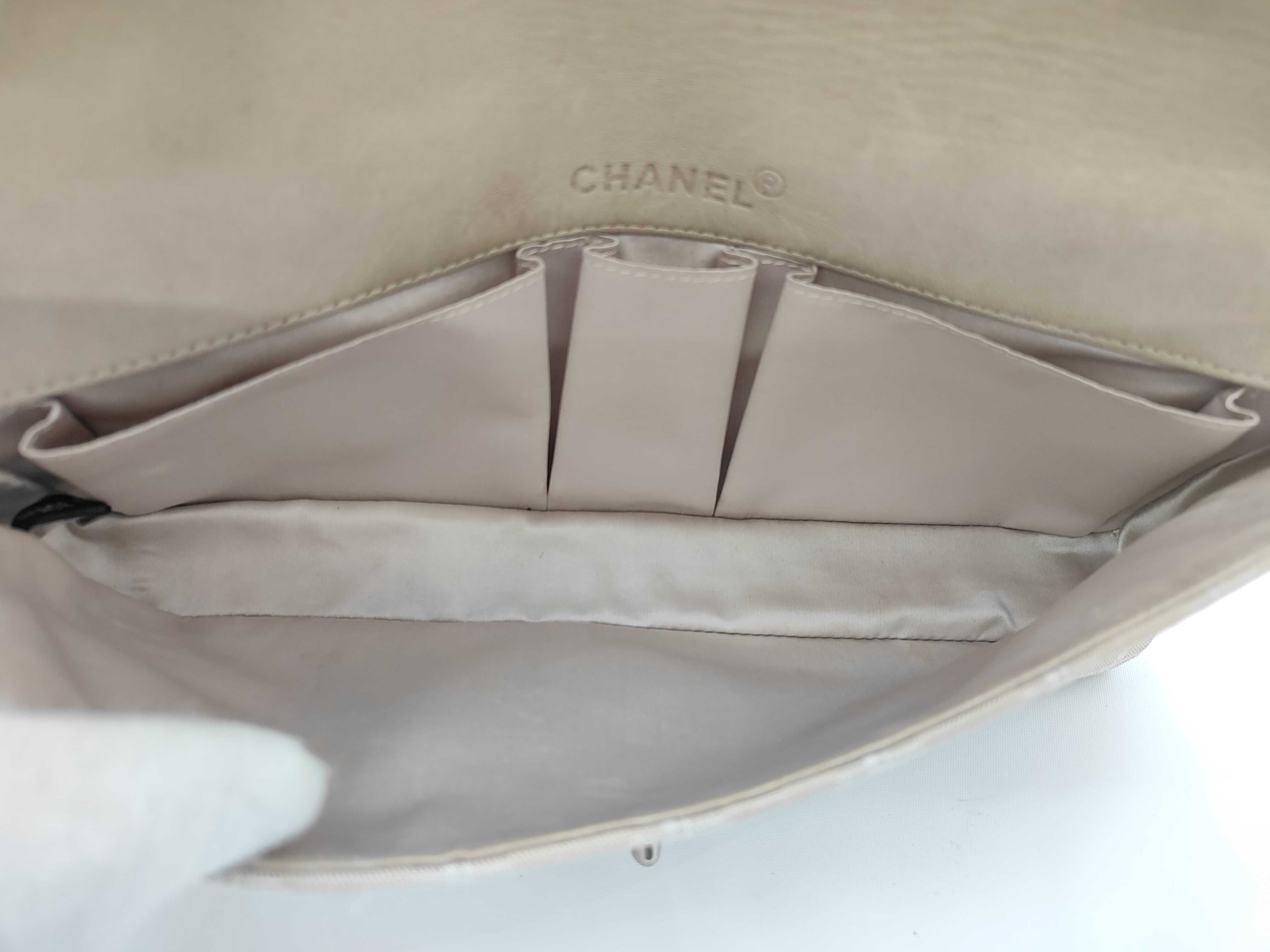 New Travel Line Chain Shoulder Bag, Beige, with Authenticity Card and Seal, 7435649 — view 10