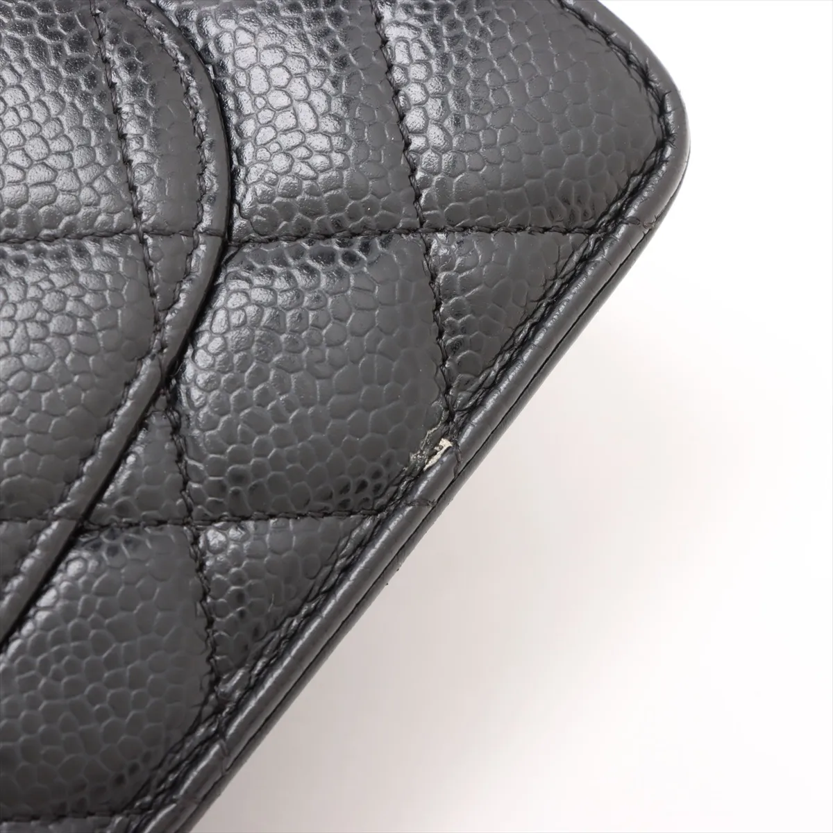Matelasse caviar skin chain wallet black silver hardware 22112547 22nd series AP0250 — view 14