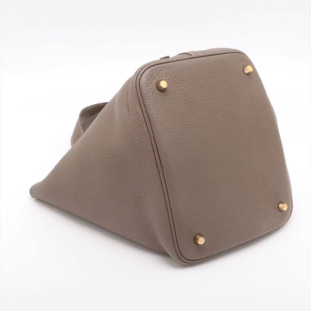 Picotin Lock 22 MM, Taurillon Clemence leather, Etoupe color, gold hardware, C: 2018 — view 4