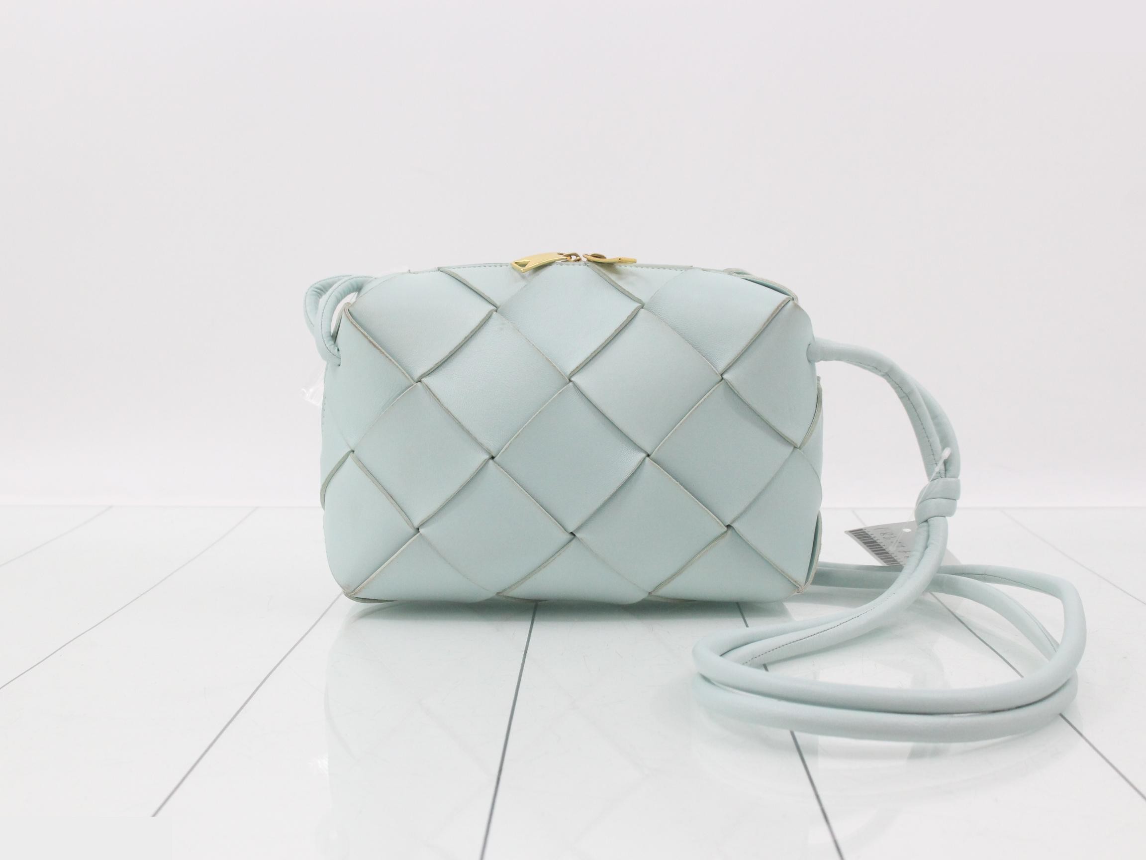 Maxi Intrecciato Leather Shoulder Bag