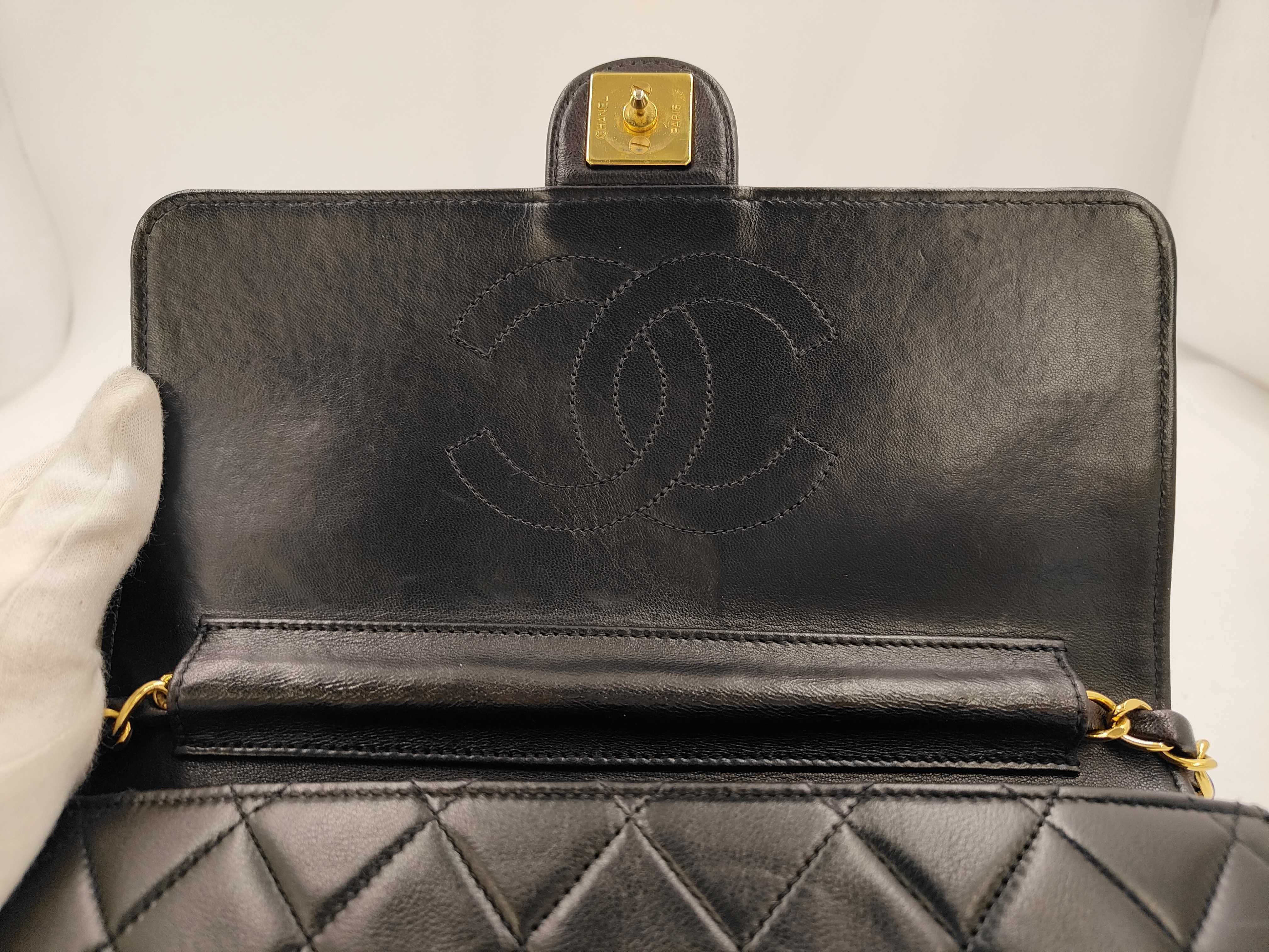 Matelassé Vintage Chain Shoulder Bag — view 8