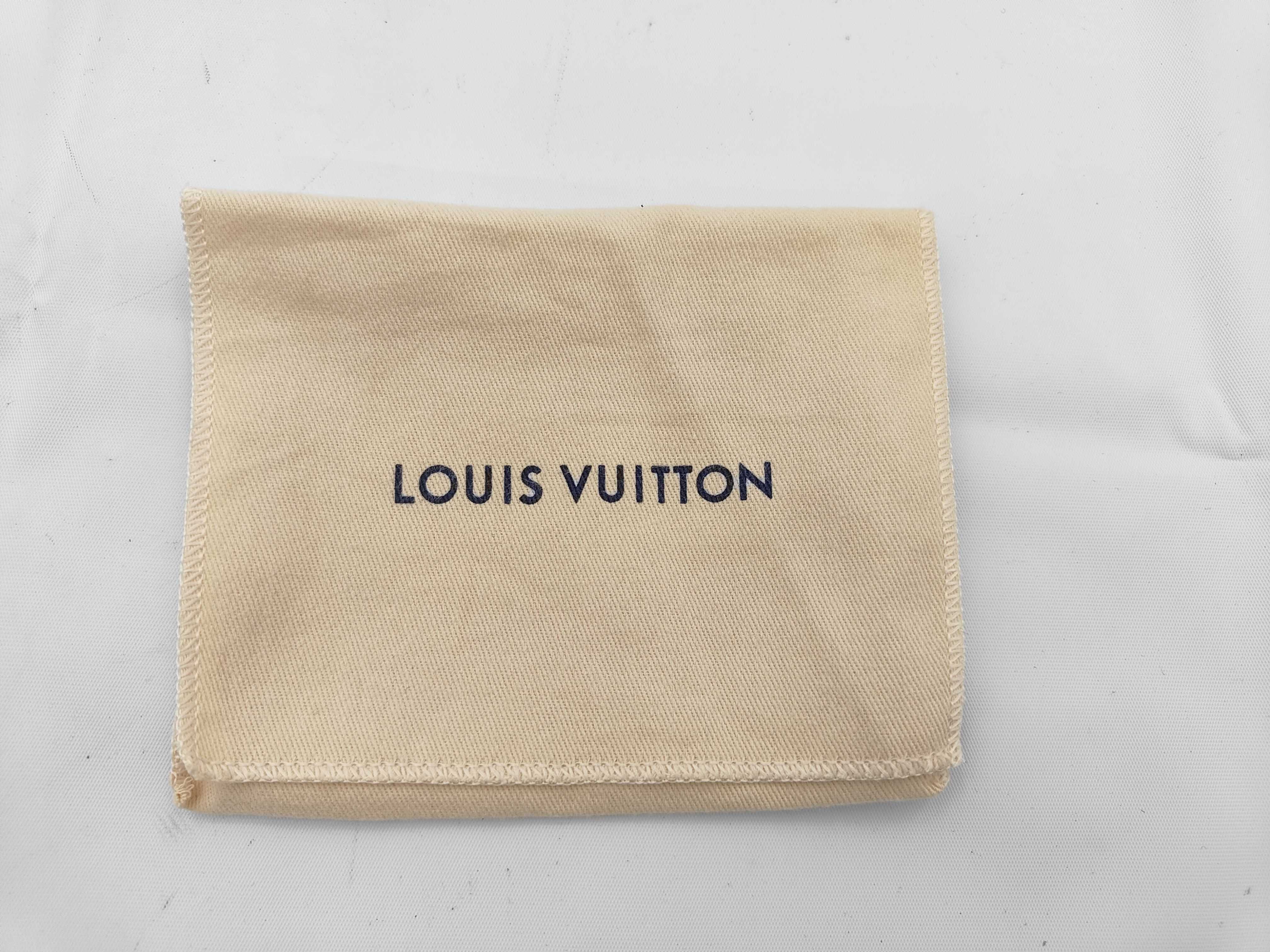 M81557 Monogram Reverse Portefeuille Victorine Wallet — view 8