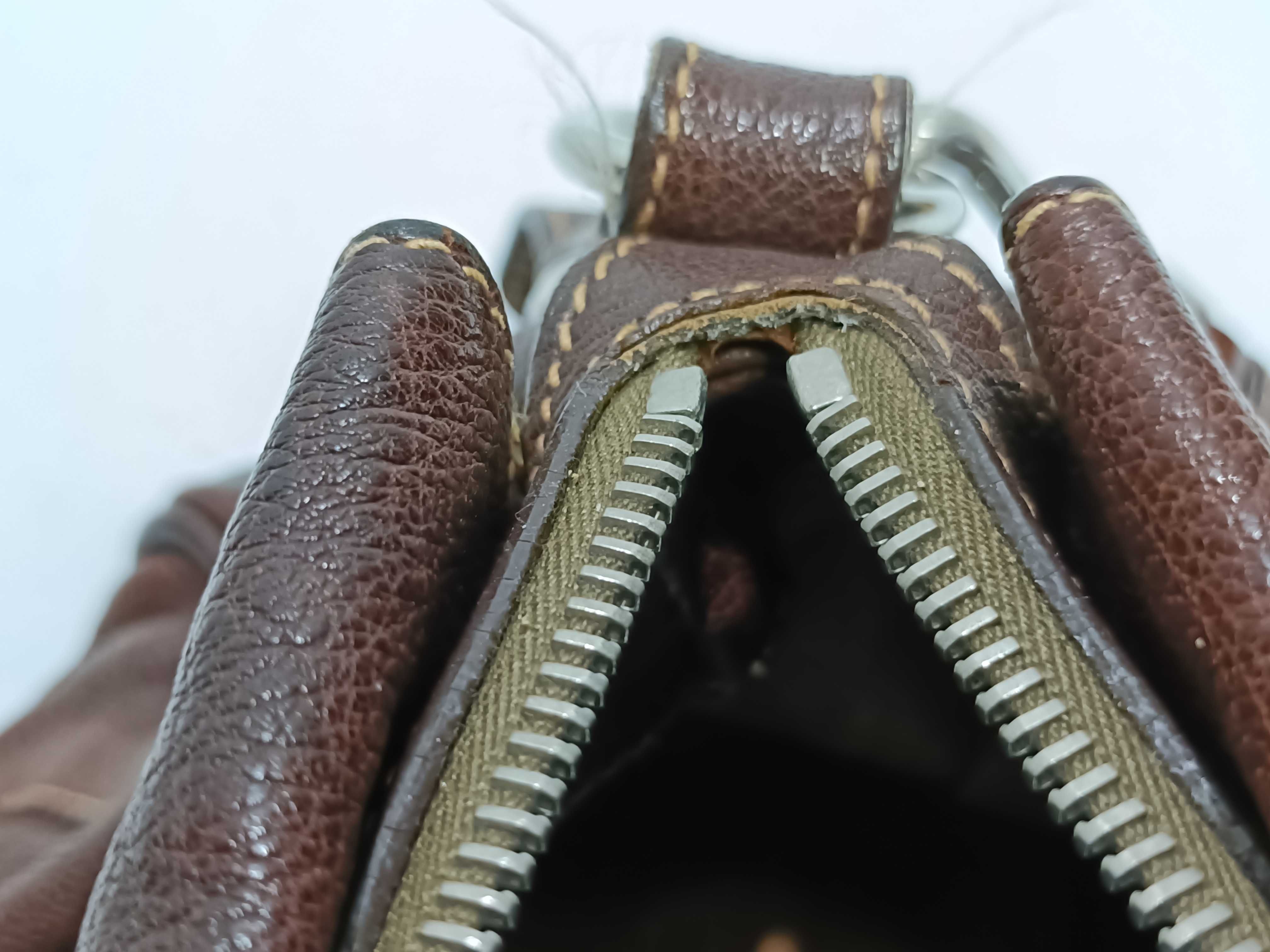 BN1279 Vitello Shoulder Bag — view 11