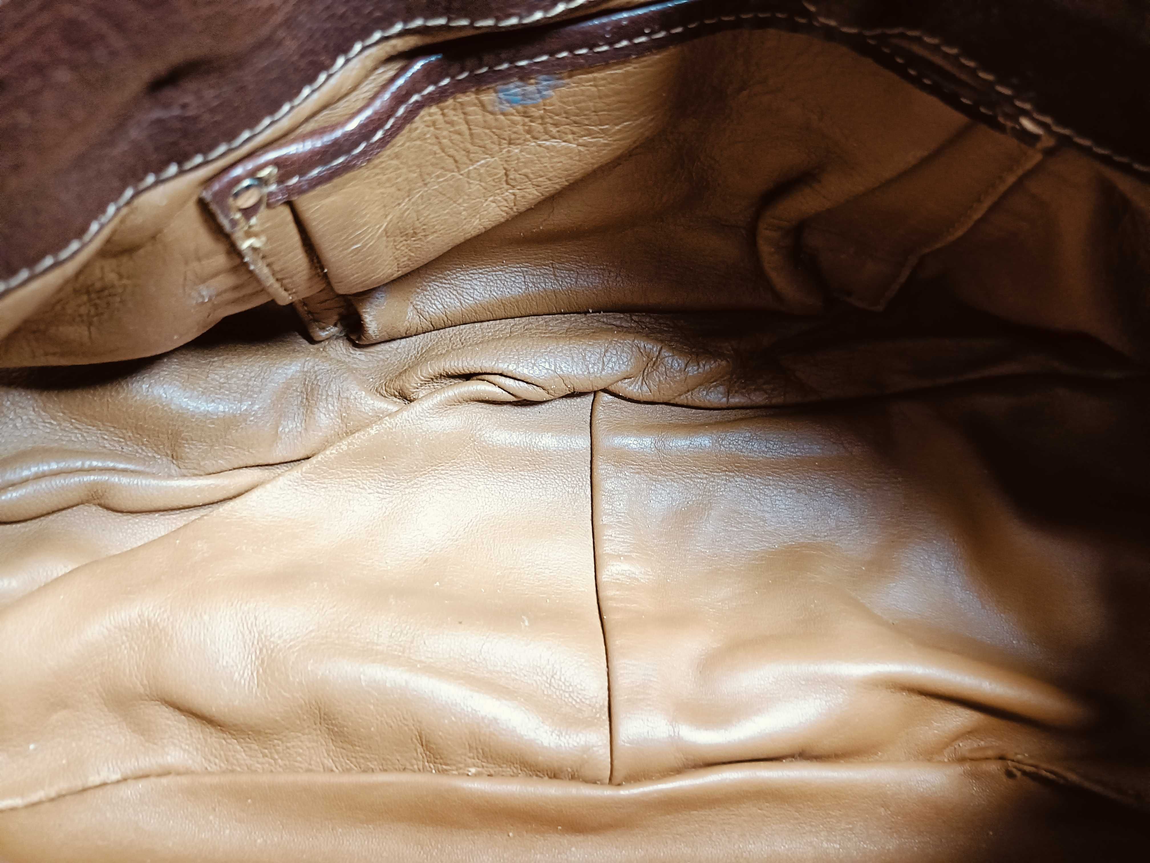 BN1279 Vitello Shoulder Bag — view 12
