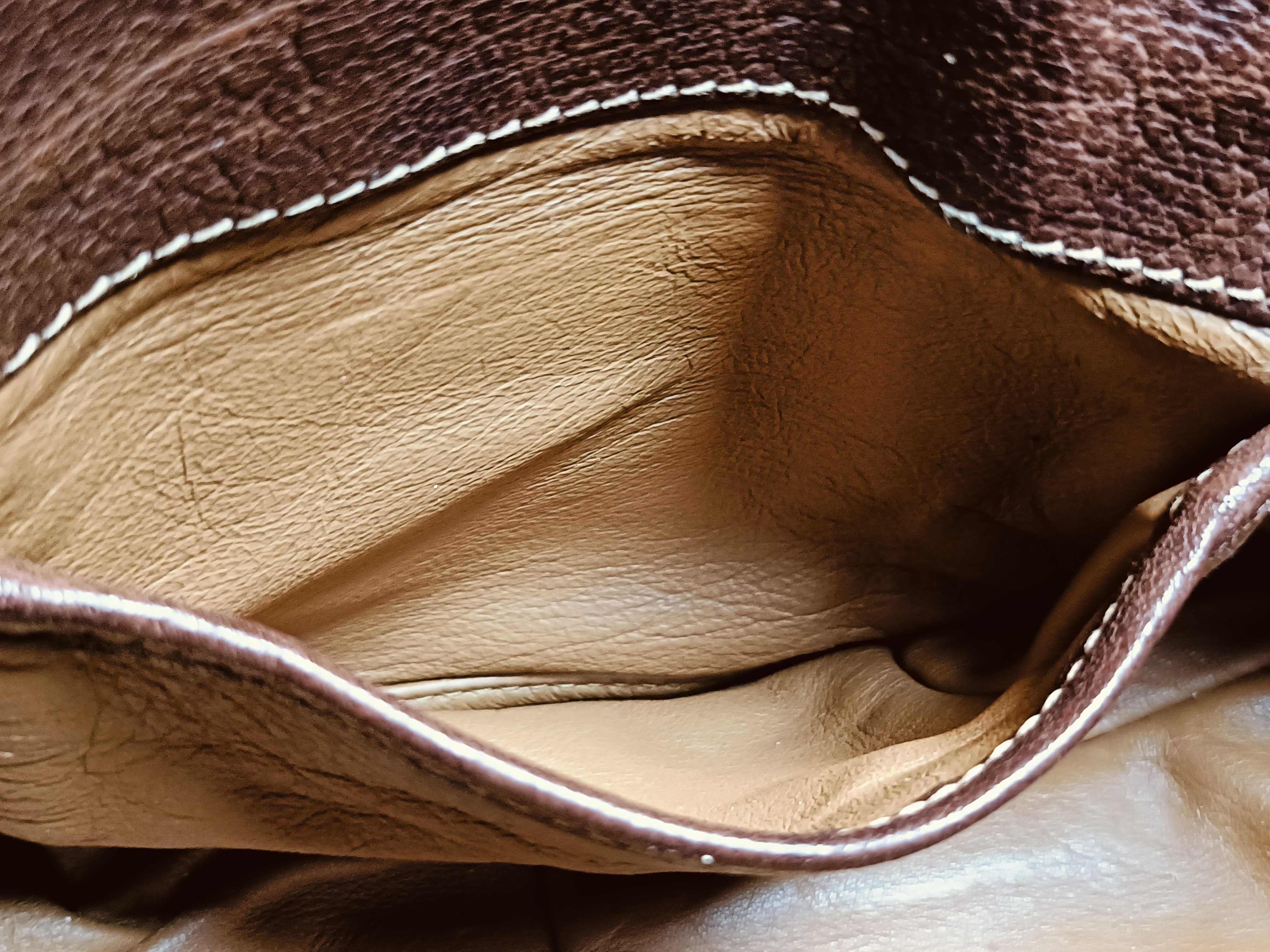 BN1279 Vitello Shoulder Bag — view 13