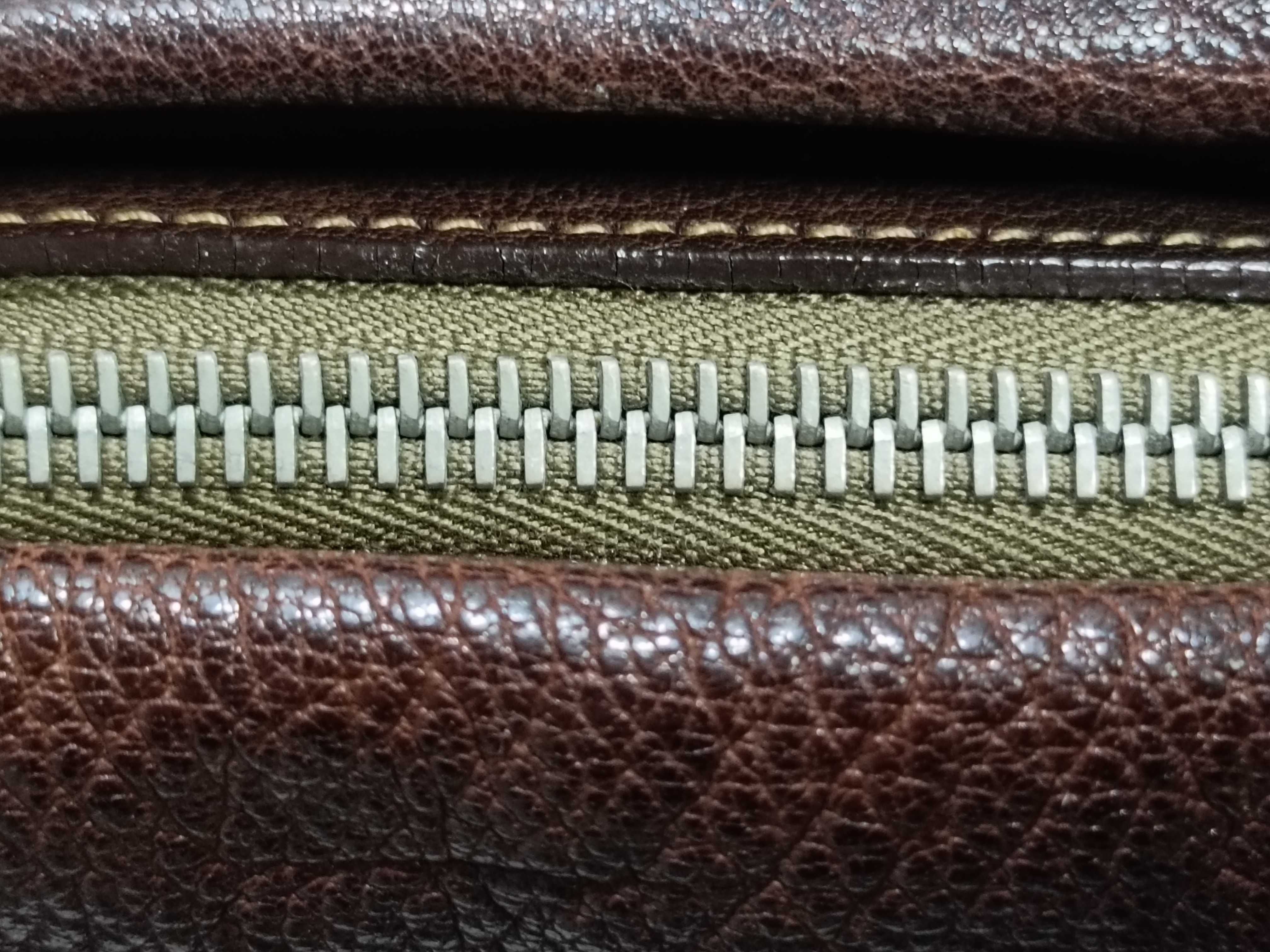 BN1279 Vitello Shoulder Bag — view 10