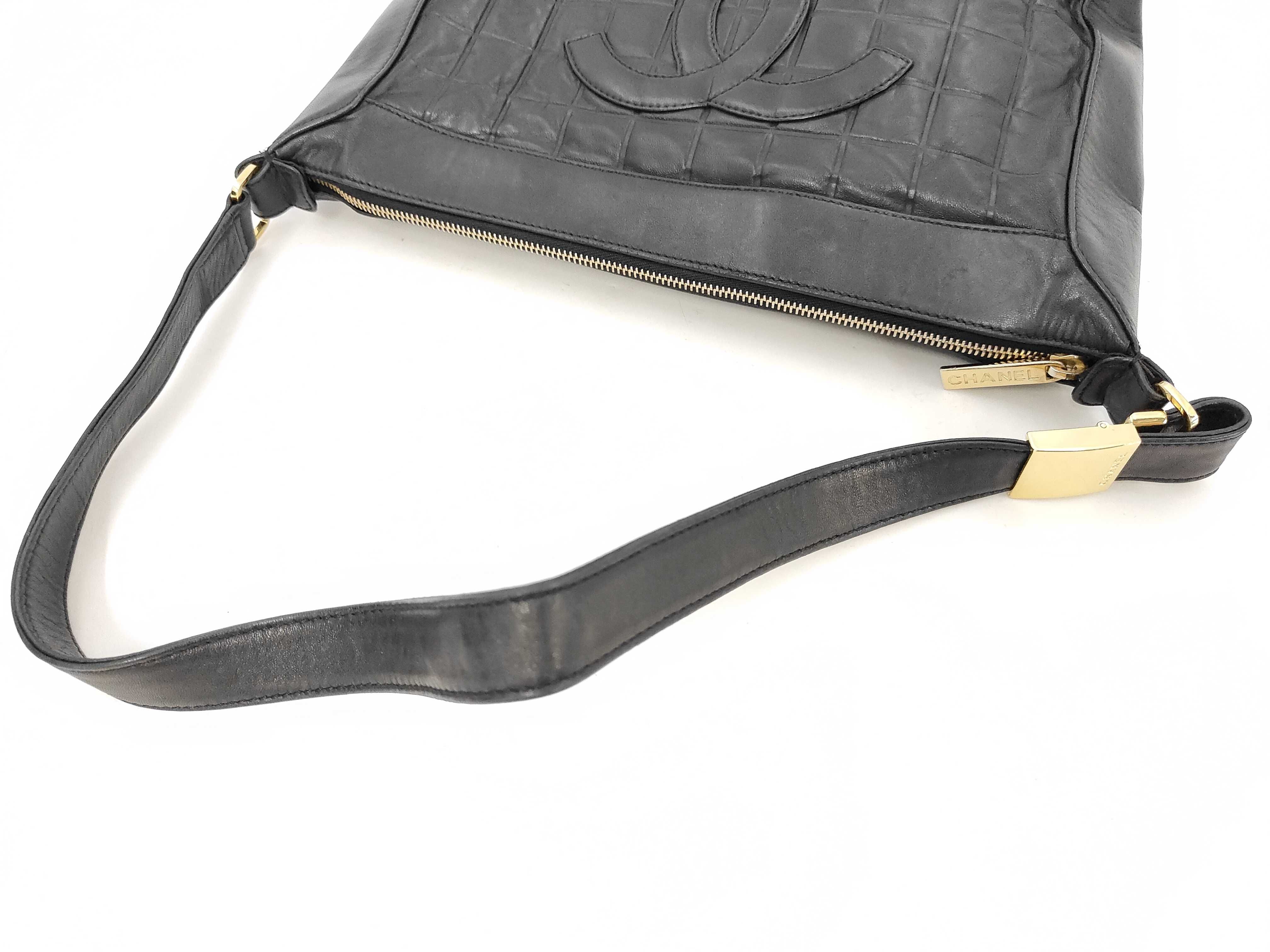 7205109 Shoulder Bag, Chocolate Bar Coco Mark, Leather, Black Shoulder Bag — view 5