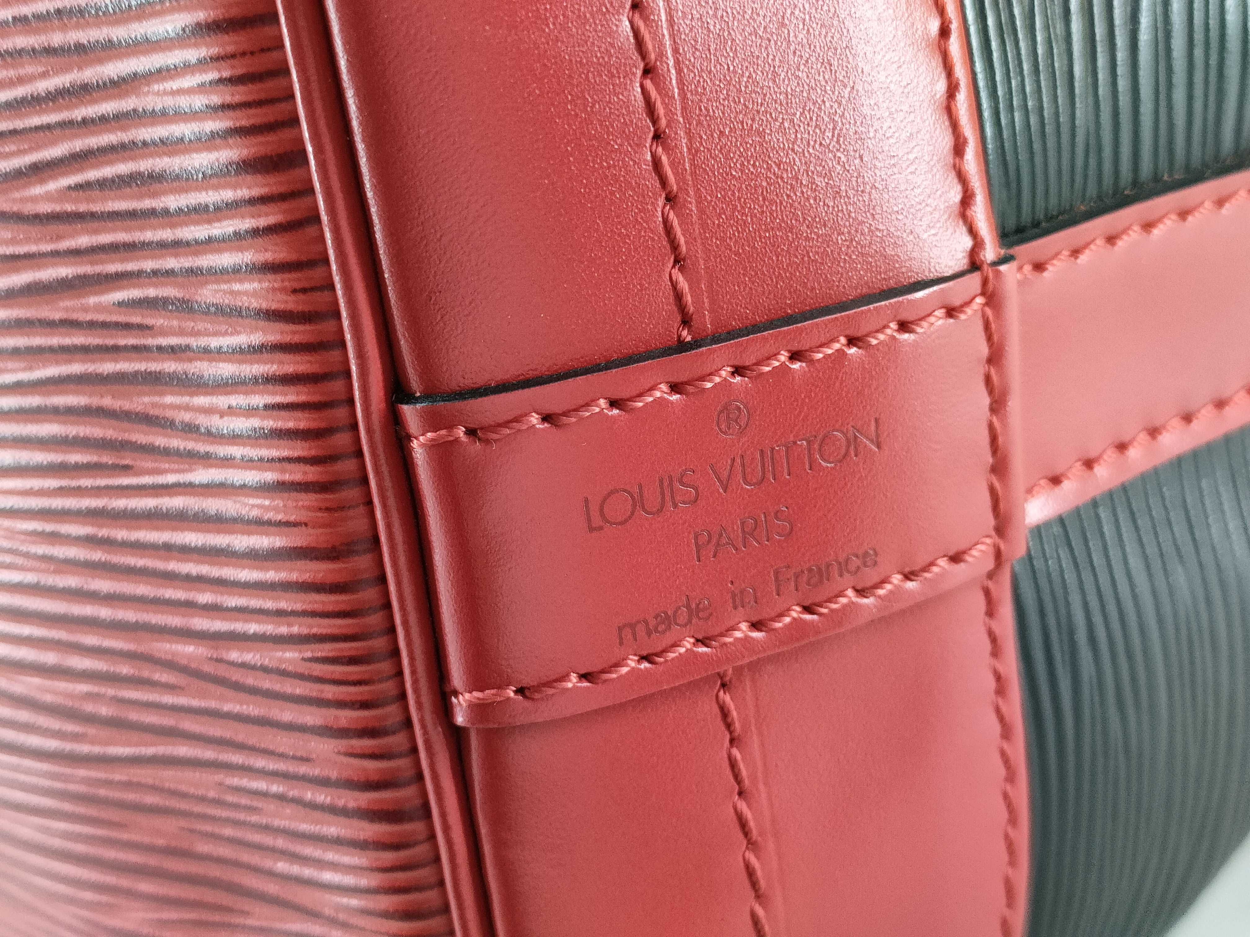 Epi LV Epi Noe Shoulder Bag — view 4