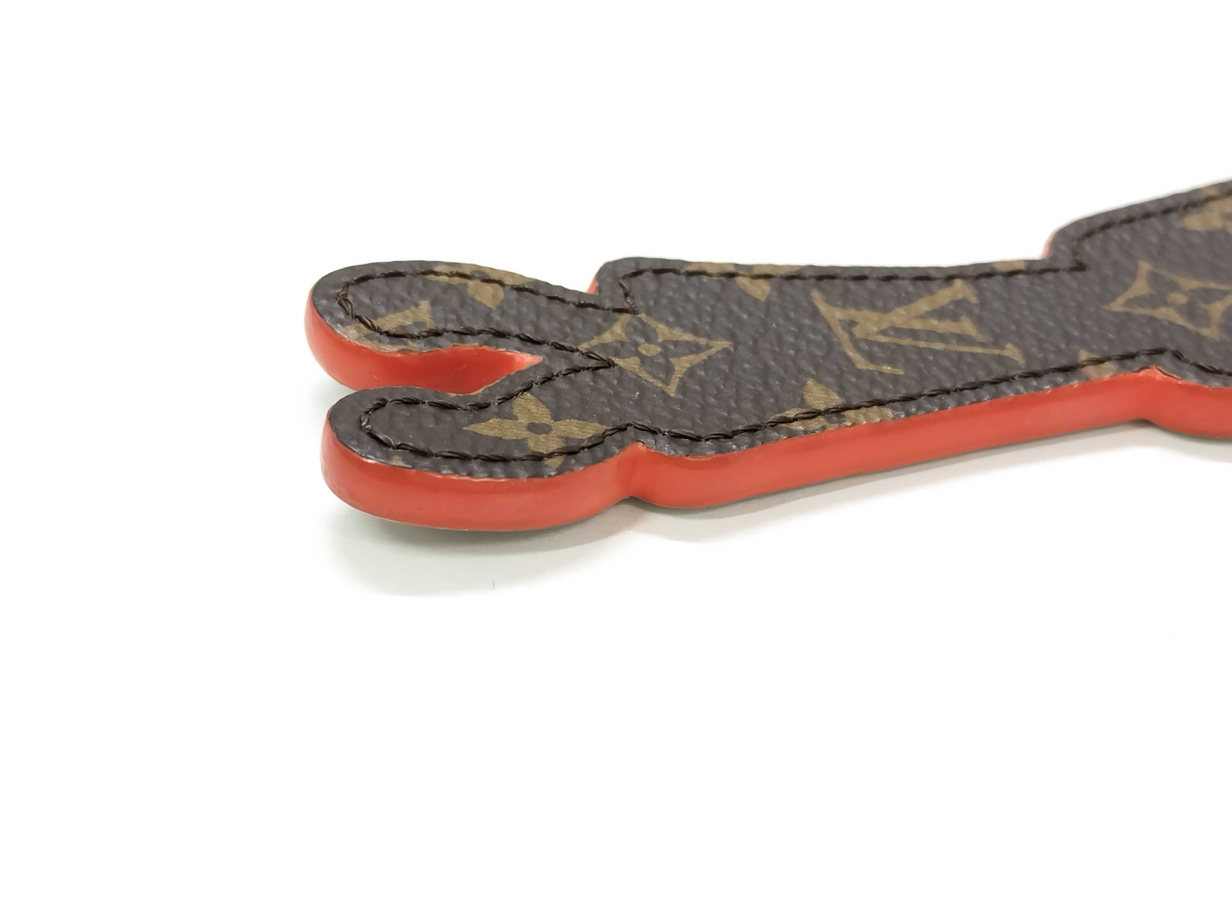 Monogram Louis Vuitton Keychain Portefeuille LV Wolf MP2915 Key Case/Keychain — view 11
