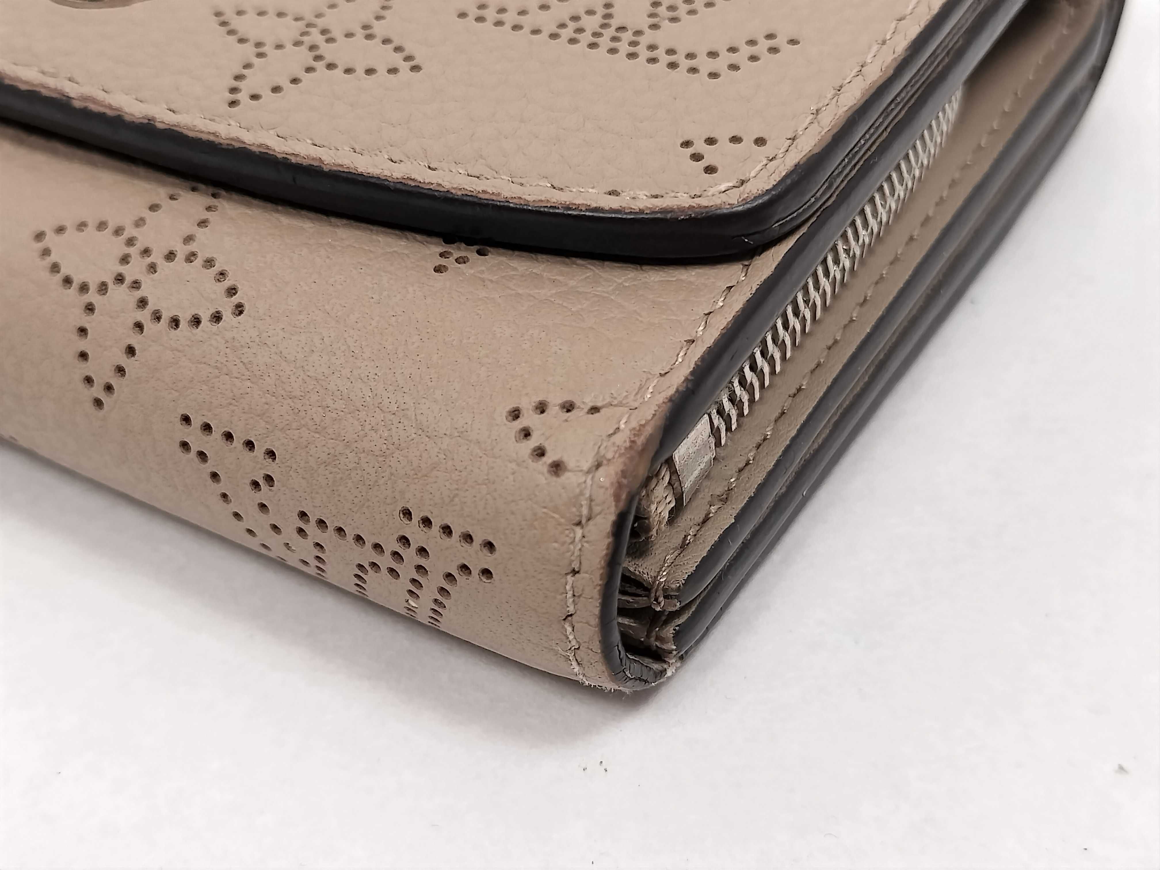 Mahina Portefeuille Iris Compact M62542 Beige Compact Wallet — view 4