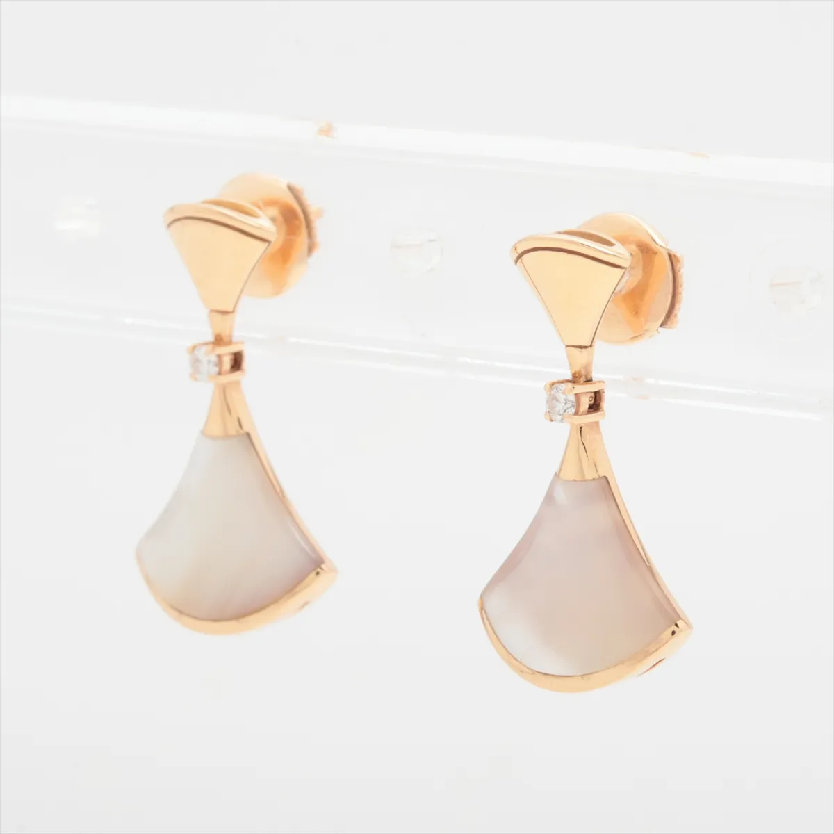 Diva's Dream Shell Diamond Earrings, 750 (PG), 5.9g, KYF36F. — view 3