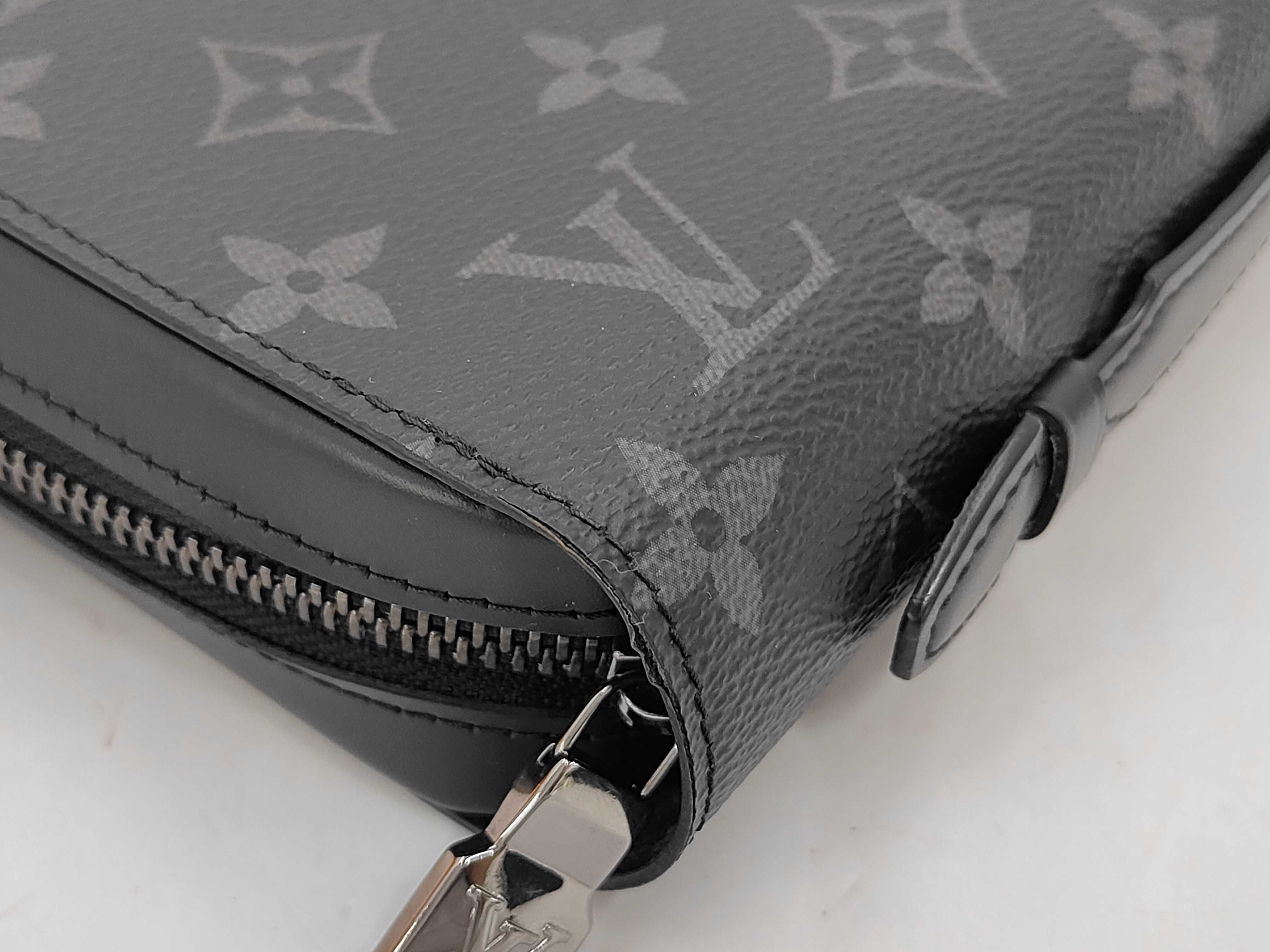 M61698 Zippy XL Wallet — view 3
