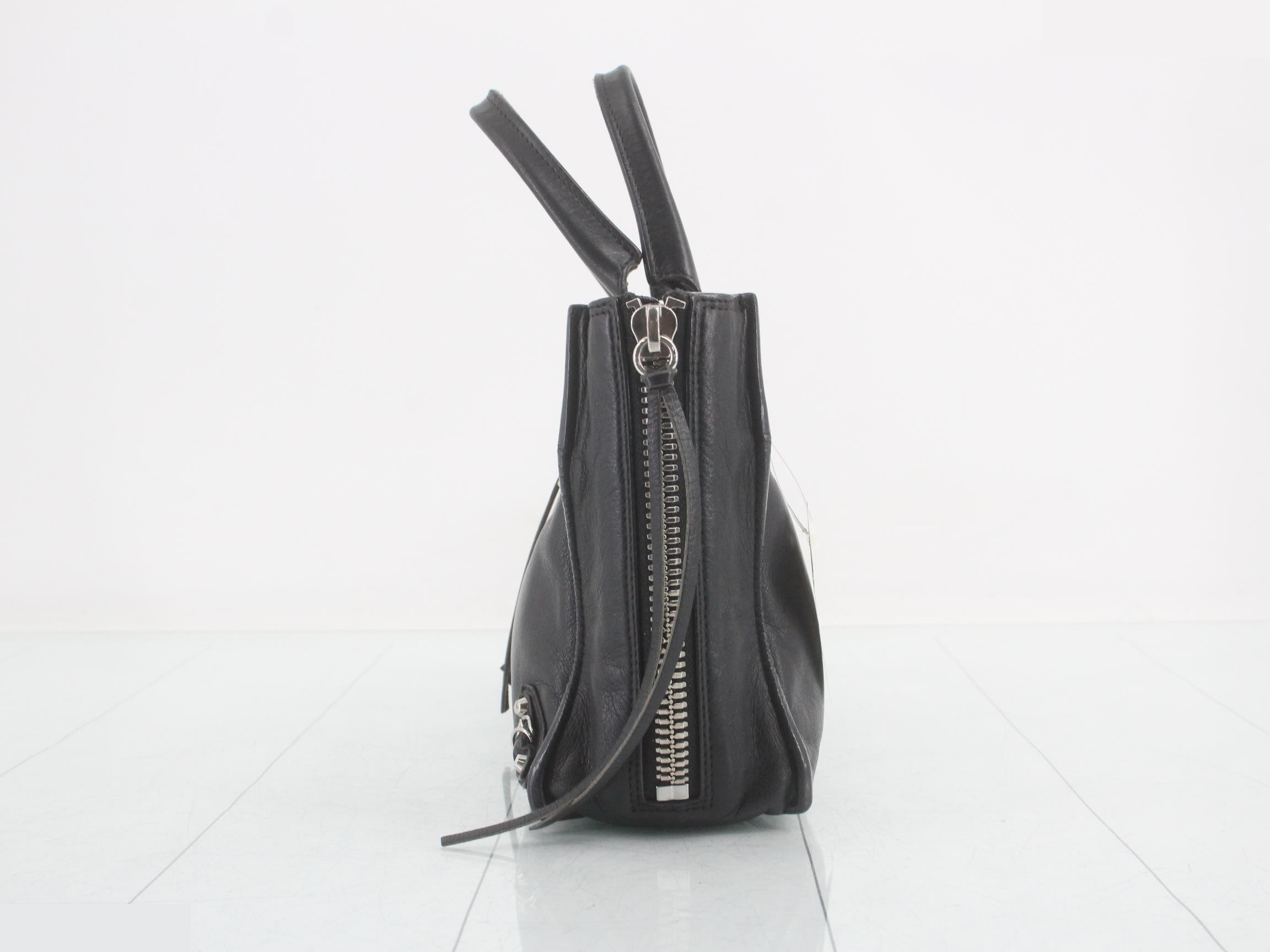 Classic (bag)/Handbag — view 3