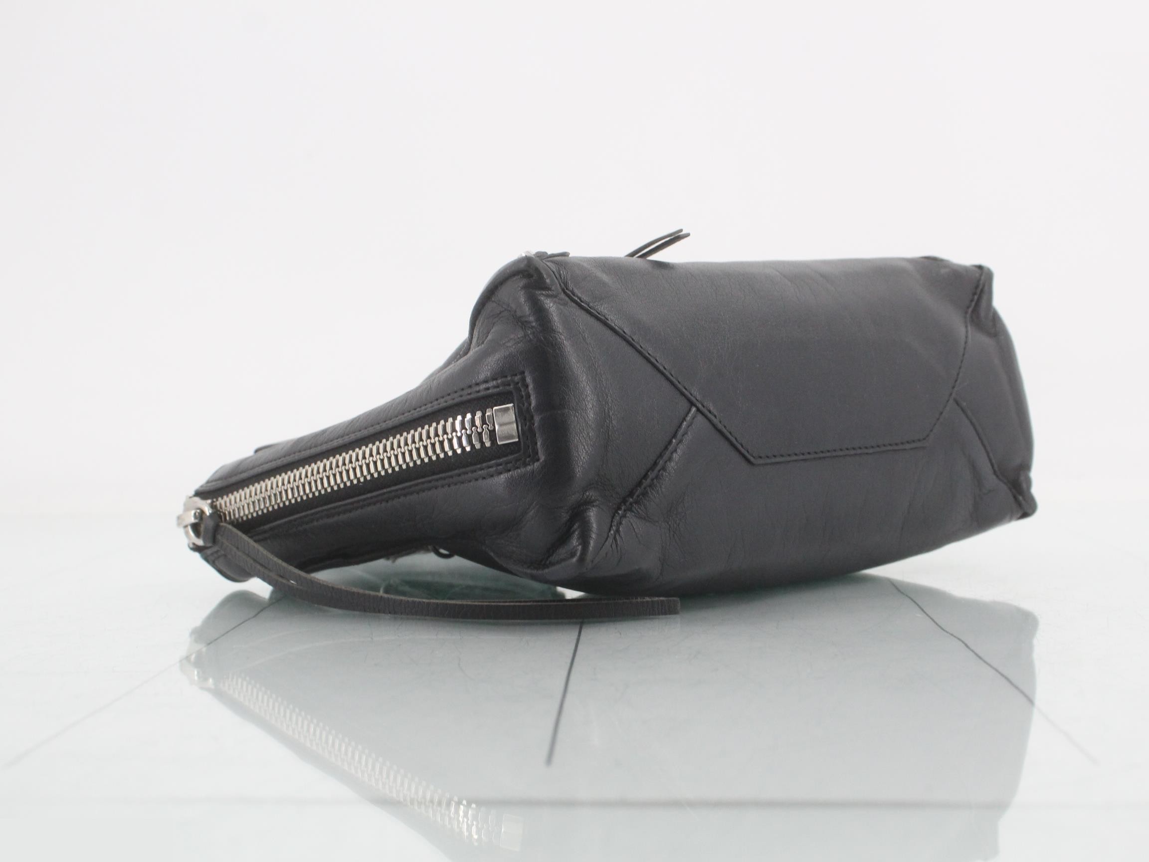 Classic (bag)/Handbag — view 5
