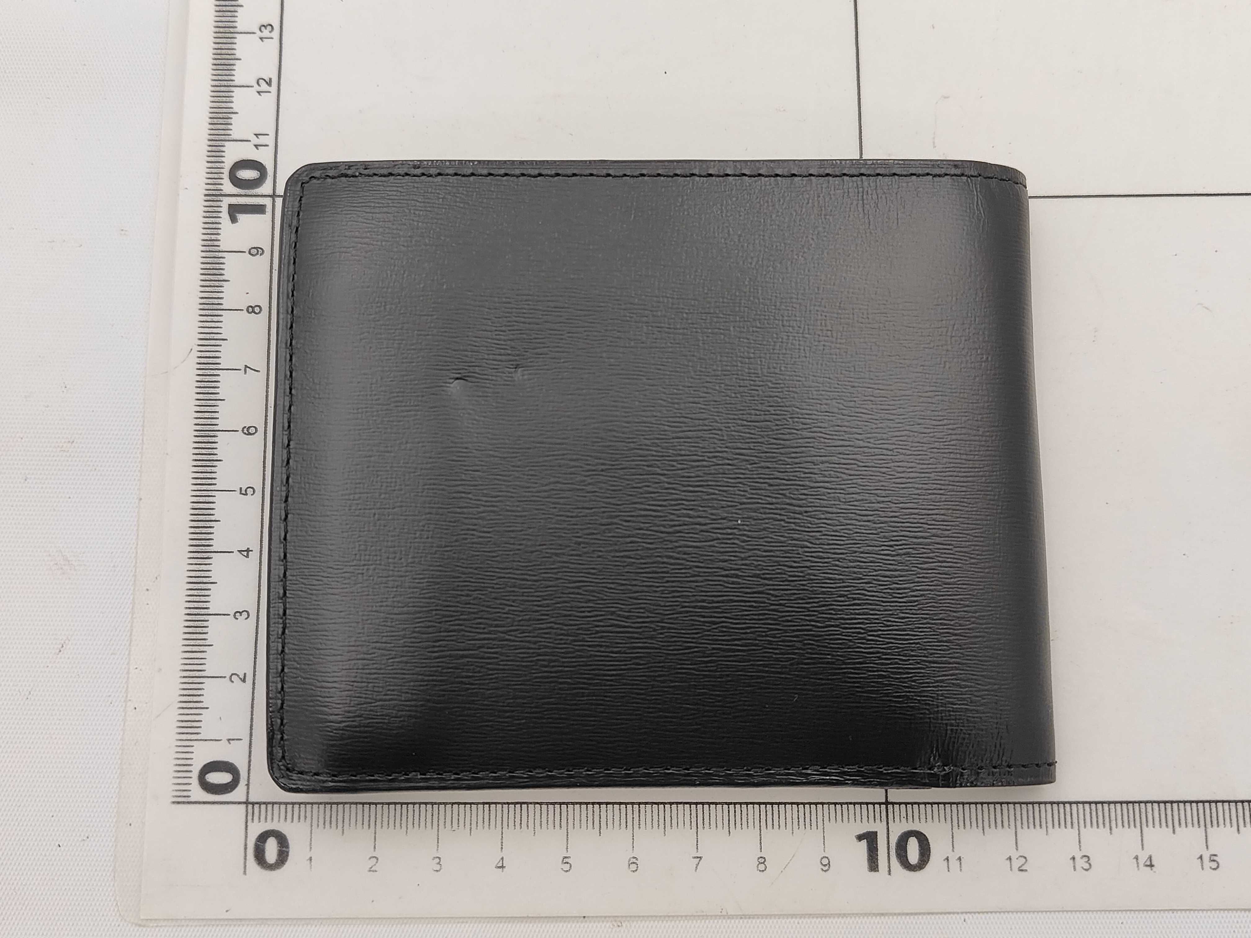 wallet — view 2