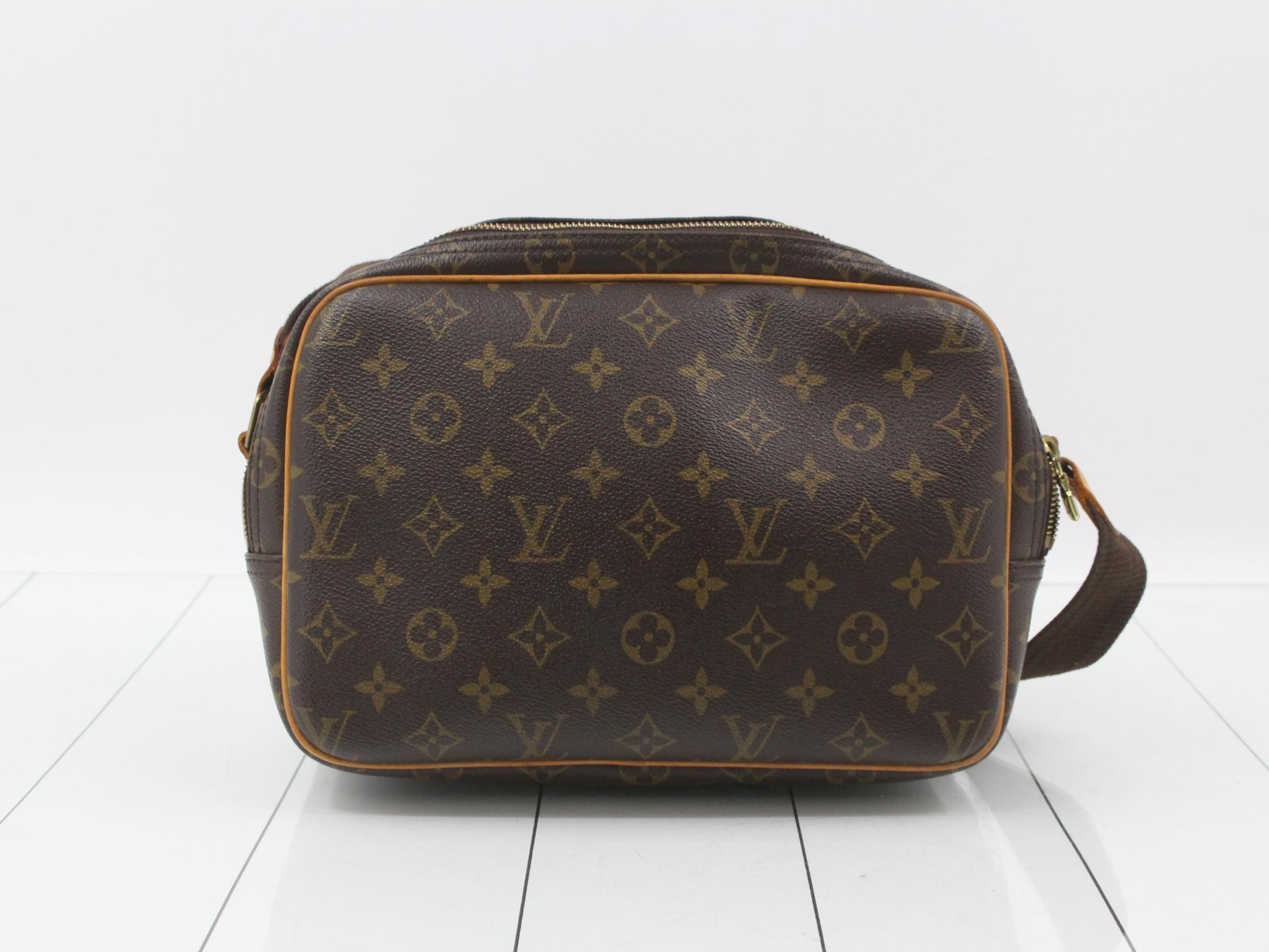 LV Monogram Reporter PM — view 2