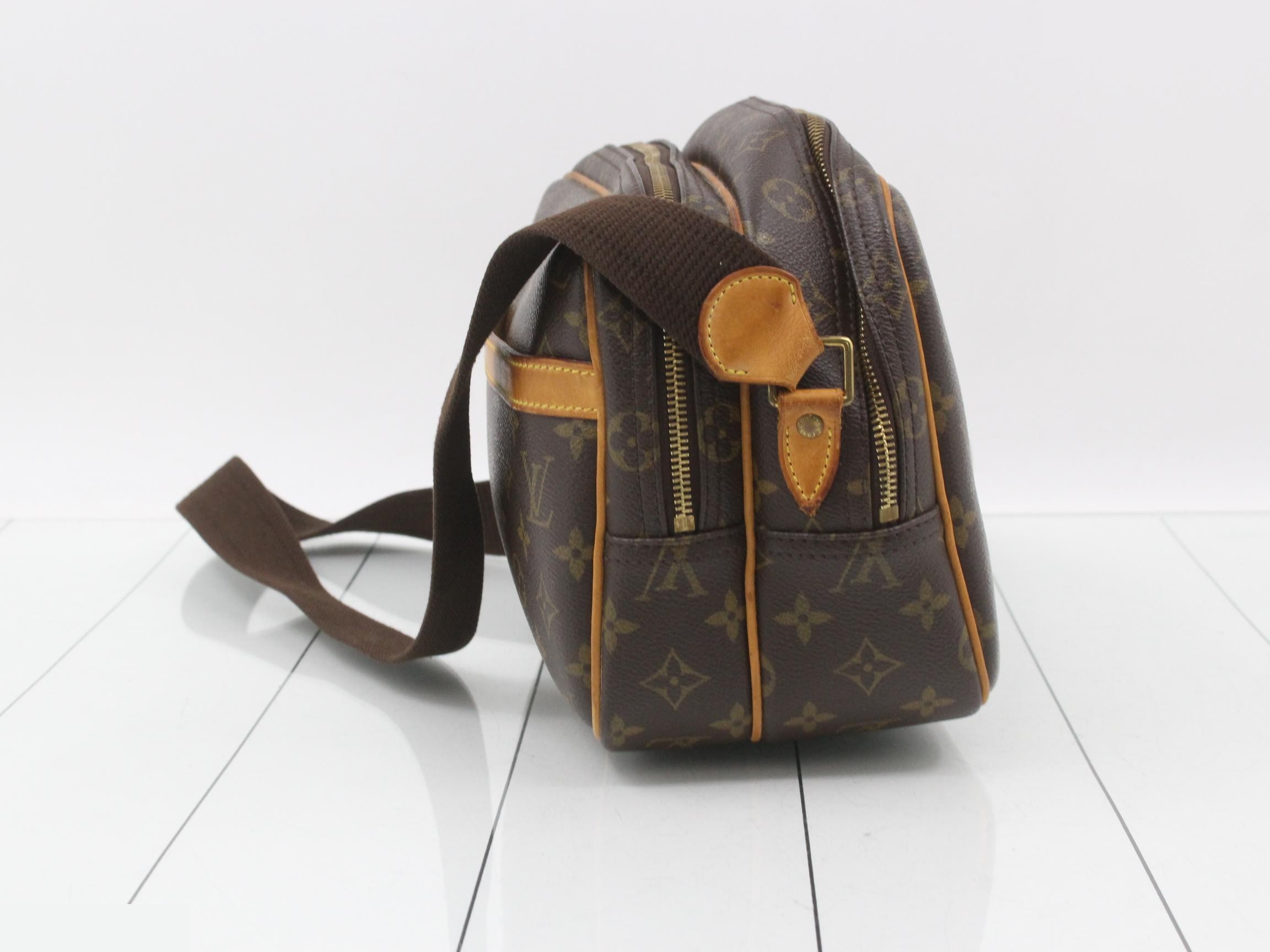 LV Monogram Reporter PM — view 3