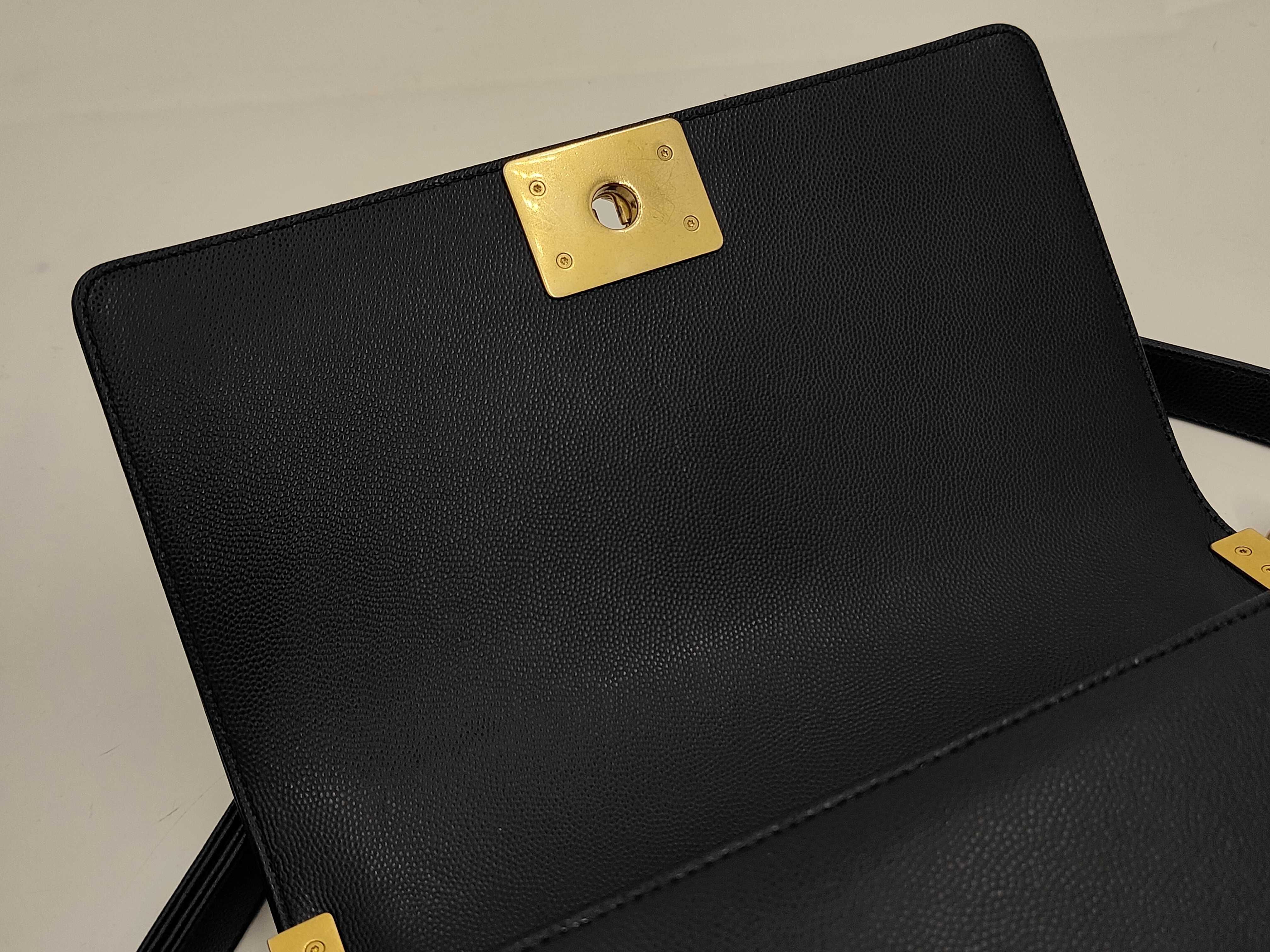 Boy Chanel 25 Chain Shoulder Bag — view 12