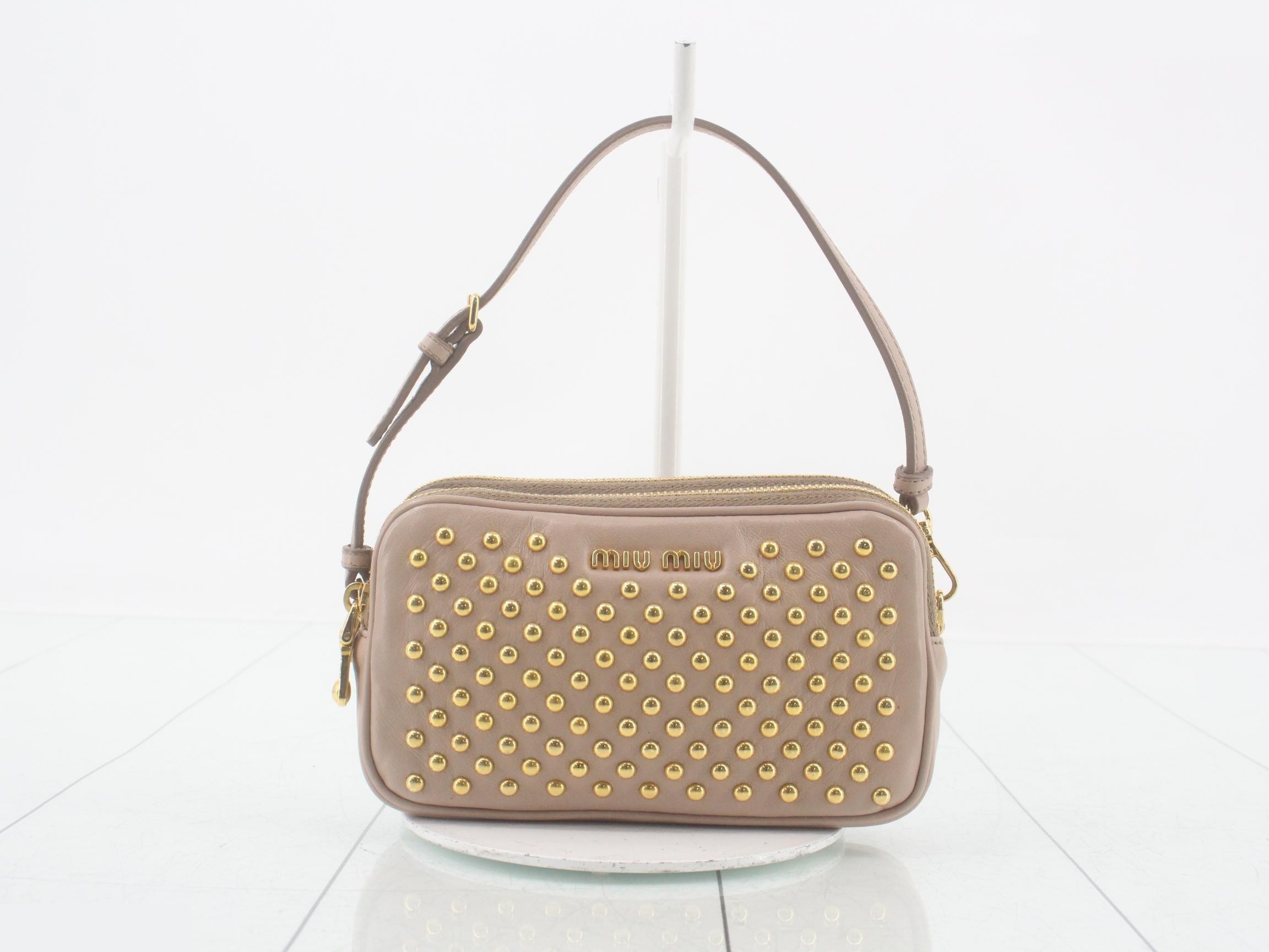 Accessory pouch with studs, pink