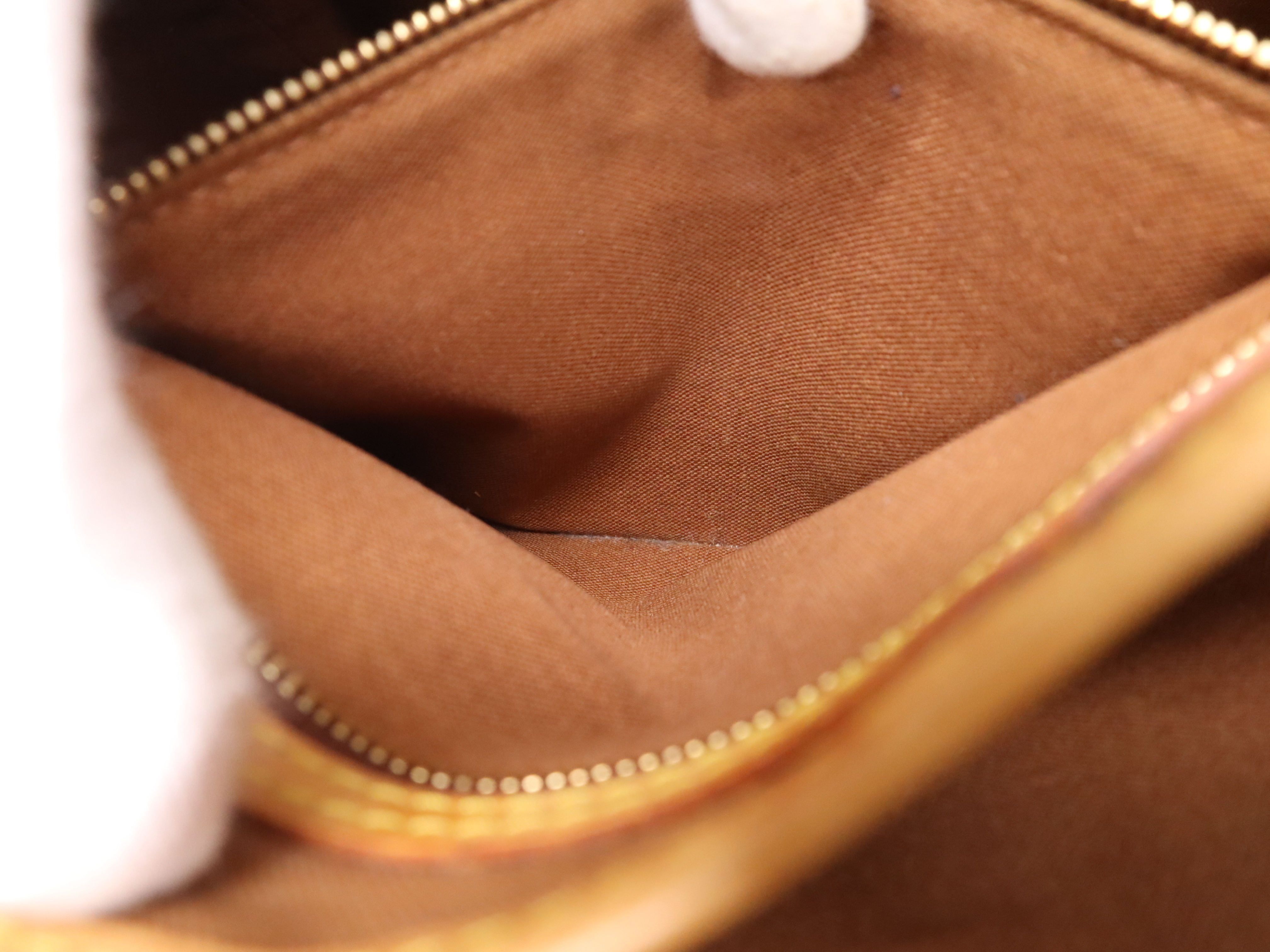 M51170 Monogram Vavin GM Tote Bag — view 12