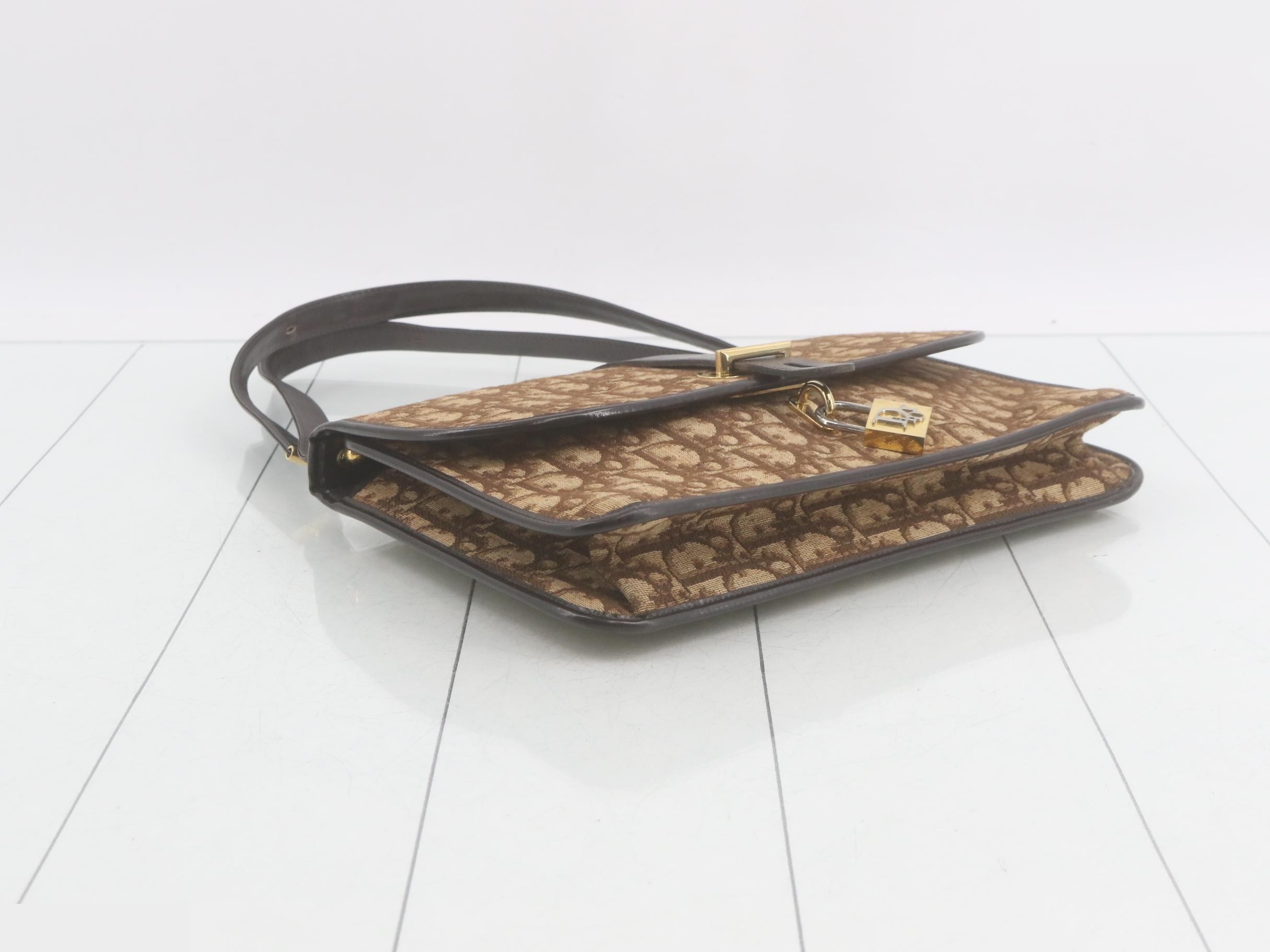 Trotter (bag) - Shoulder bag — view 5