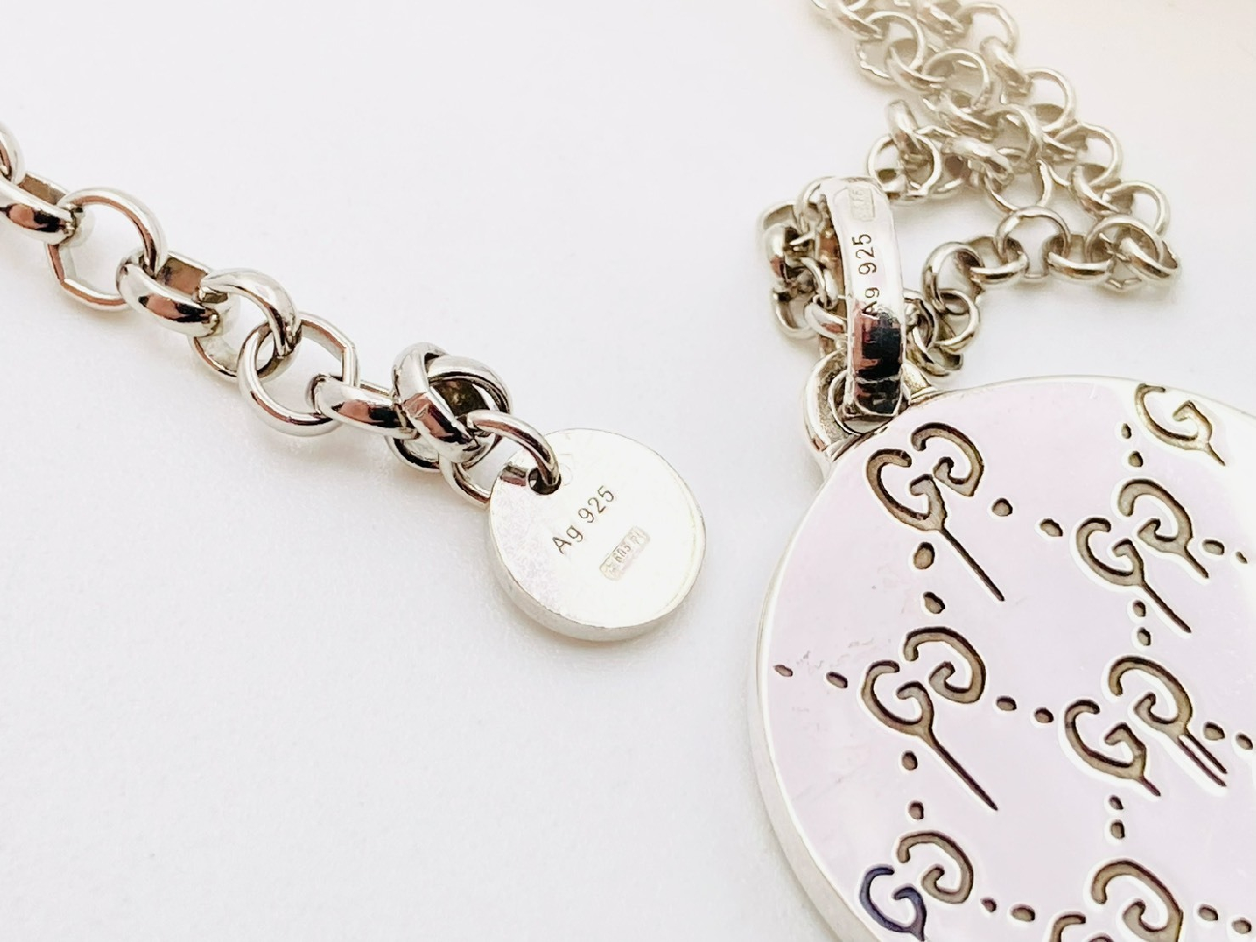Ghost Diamond Enamel Round Necklace, 925 Sterling Silver, 10.5g, Red x Silver Necklace — view 5