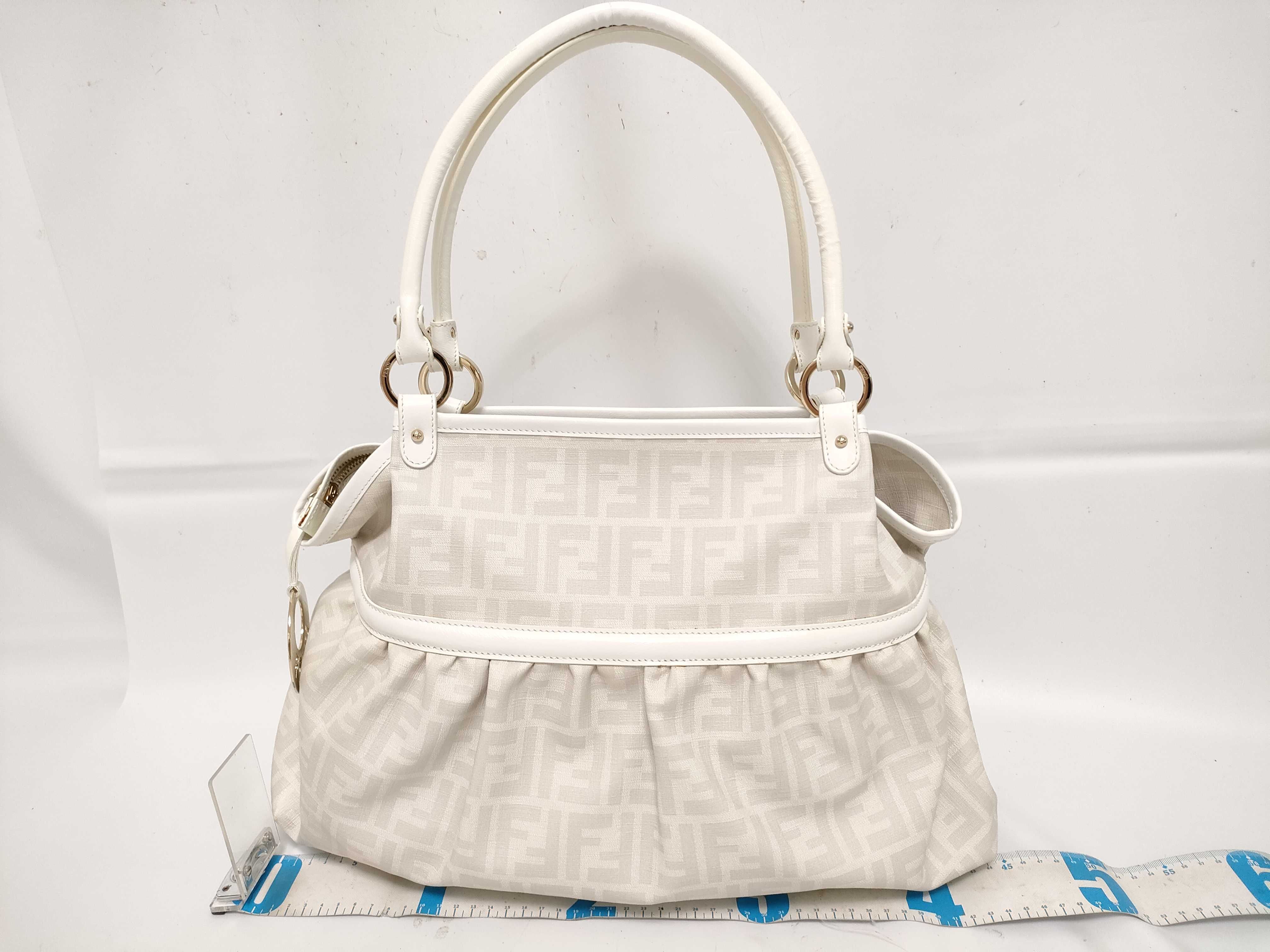 Zucca pattern Fendi Zucca PVC x Leather Shoulder Bag White Shoulder Bag — view 2
