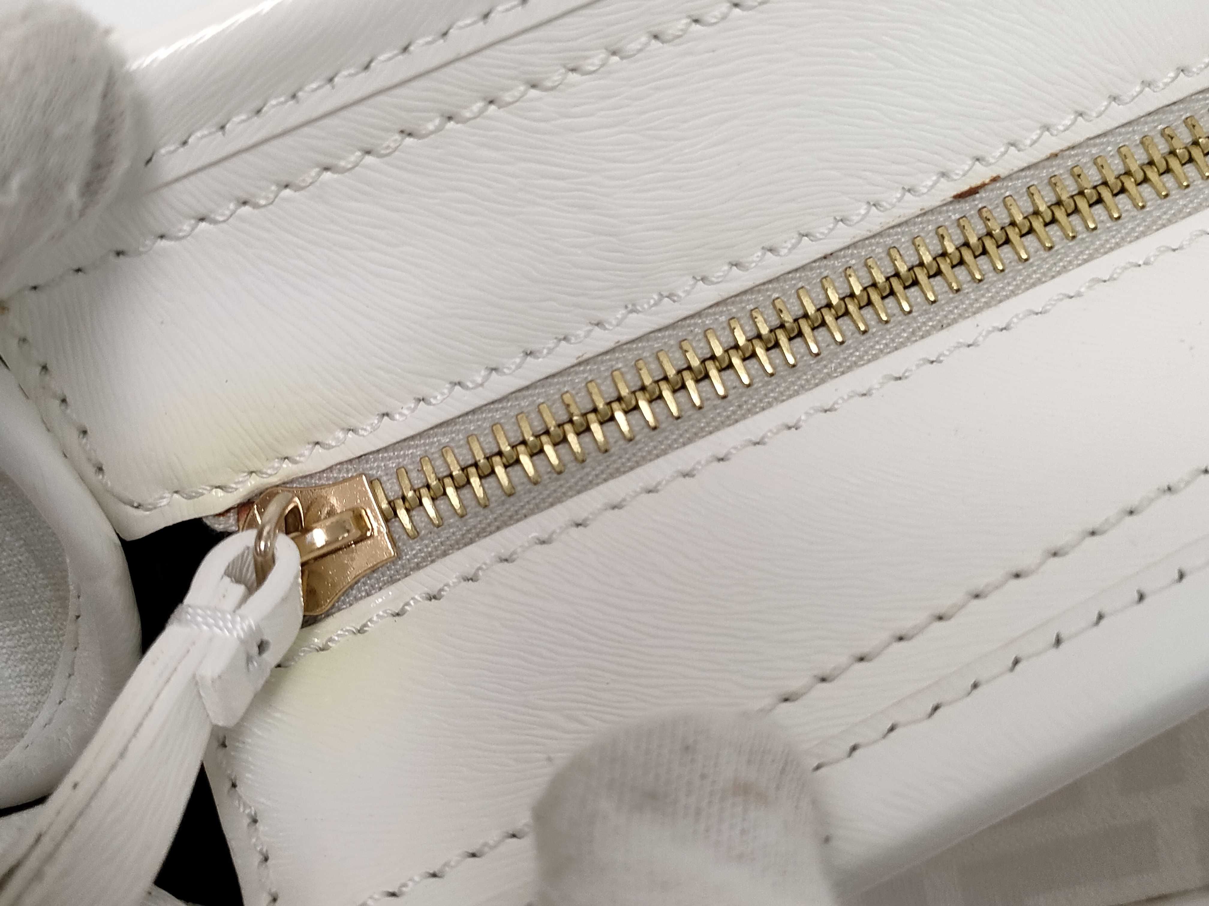 Zucca pattern Fendi Zucca PVC x Leather Shoulder Bag White Shoulder Bag — view 14