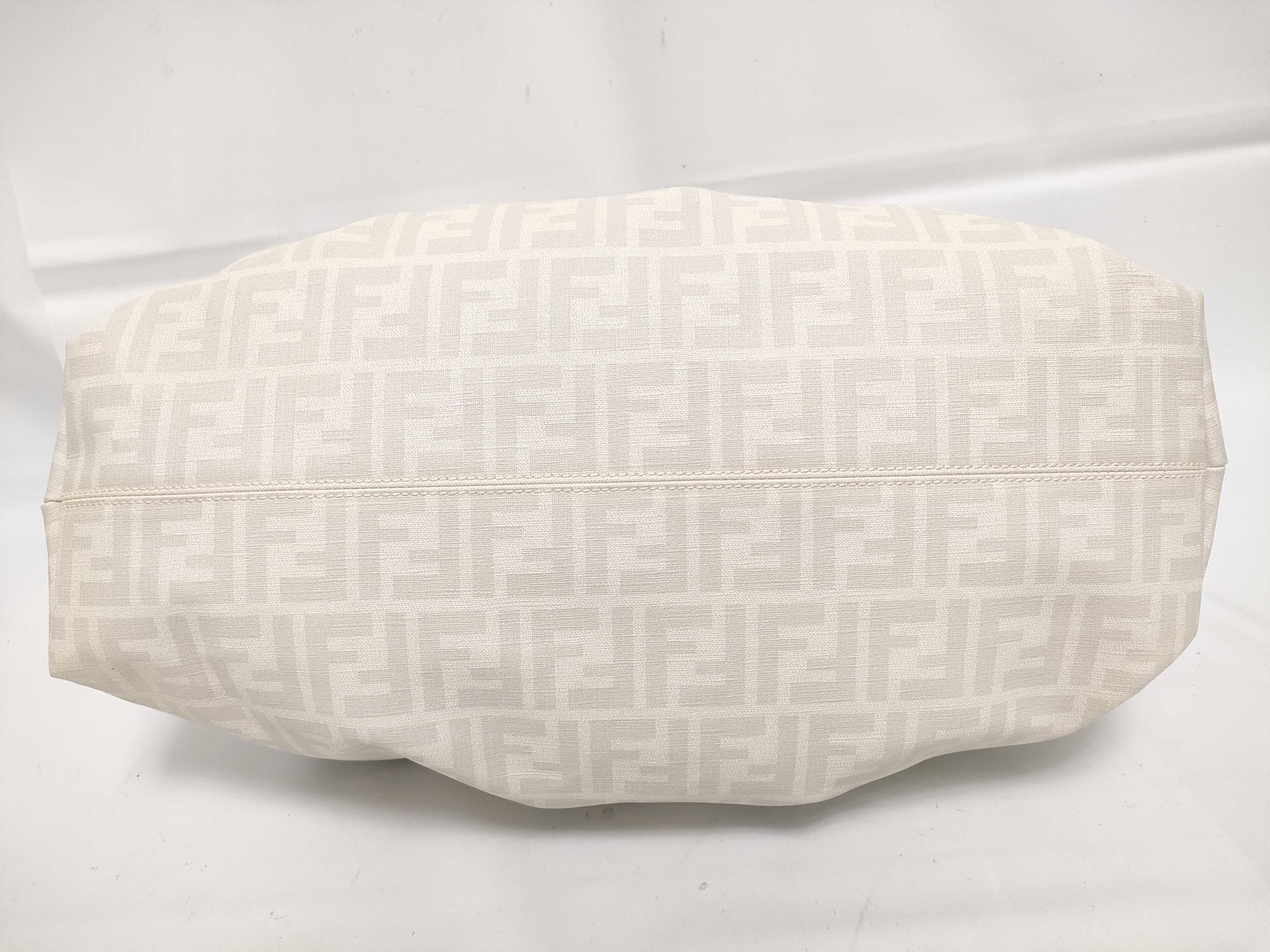 Zucca pattern Fendi Zucca PVC x Leather Shoulder Bag White Shoulder Bag — view 6